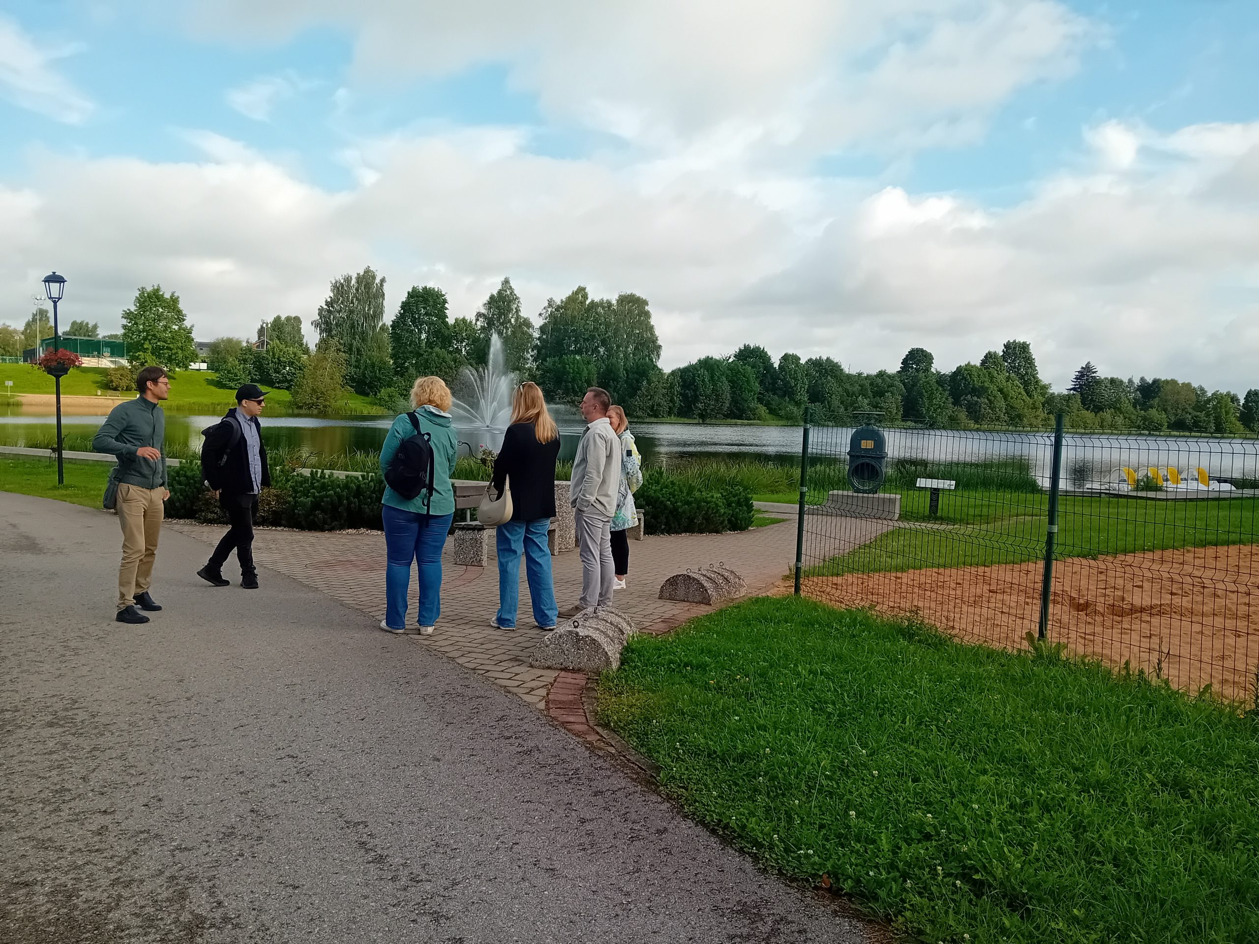 vel cetri vidzemes ezeri atziti par pietiekami pieejamiem cilvekiem ar invaliditati senioriem un gimenem ar maziem berniem