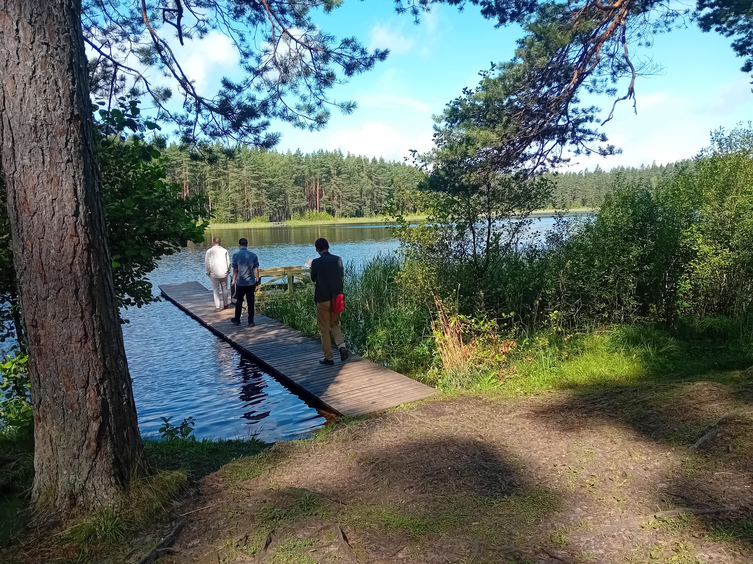 vel cetri vidzemes ezeri atziti par pietiekami pieejamiem cilvekiem ar invaliditati senioriem un gimenem ar maziem berniem