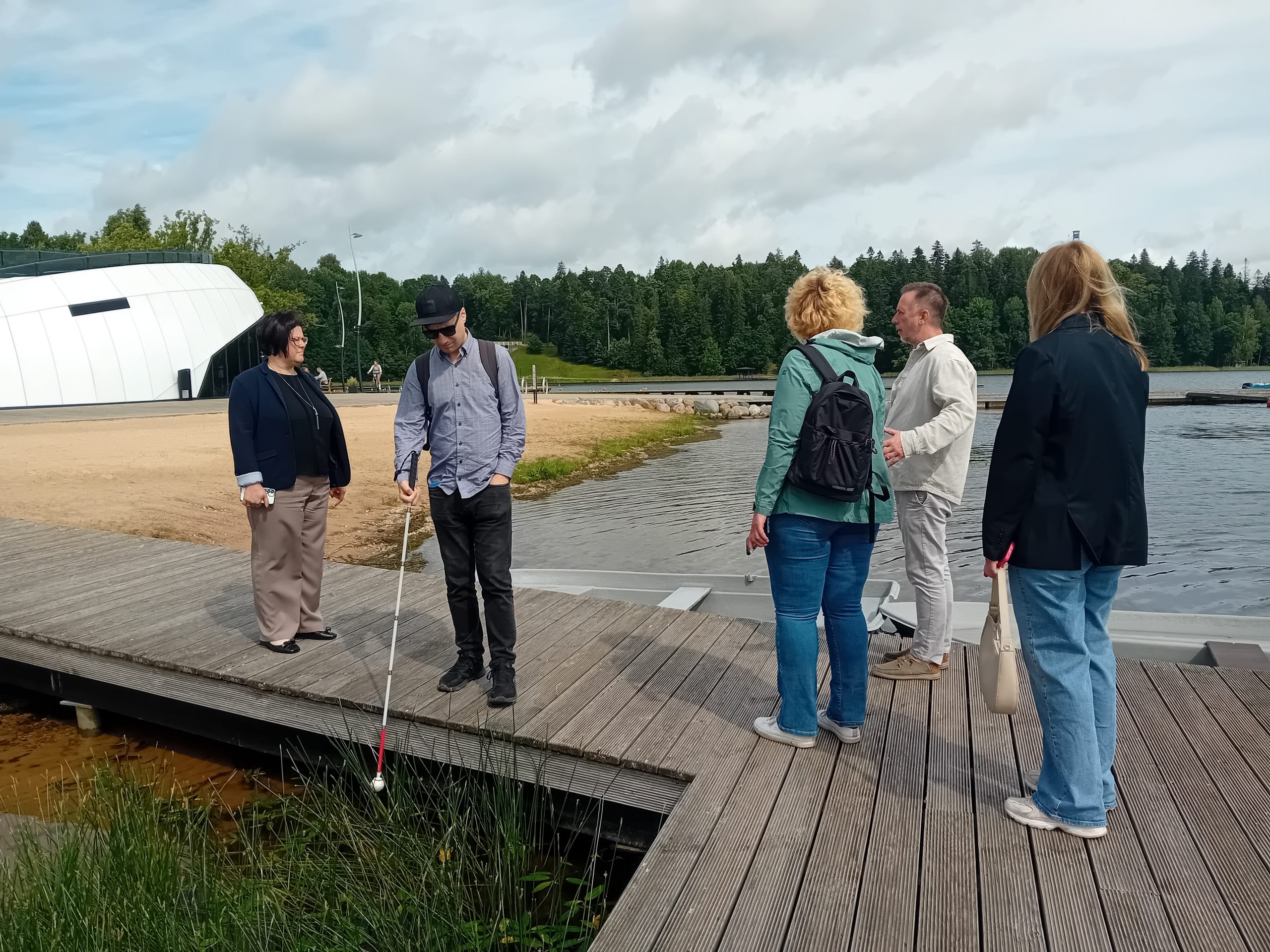 vel cetri vidzemes ezeri atziti par pietiekami pieejamiem cilvekiem ar invaliditati senioriem un gimenem ar maziem berniem