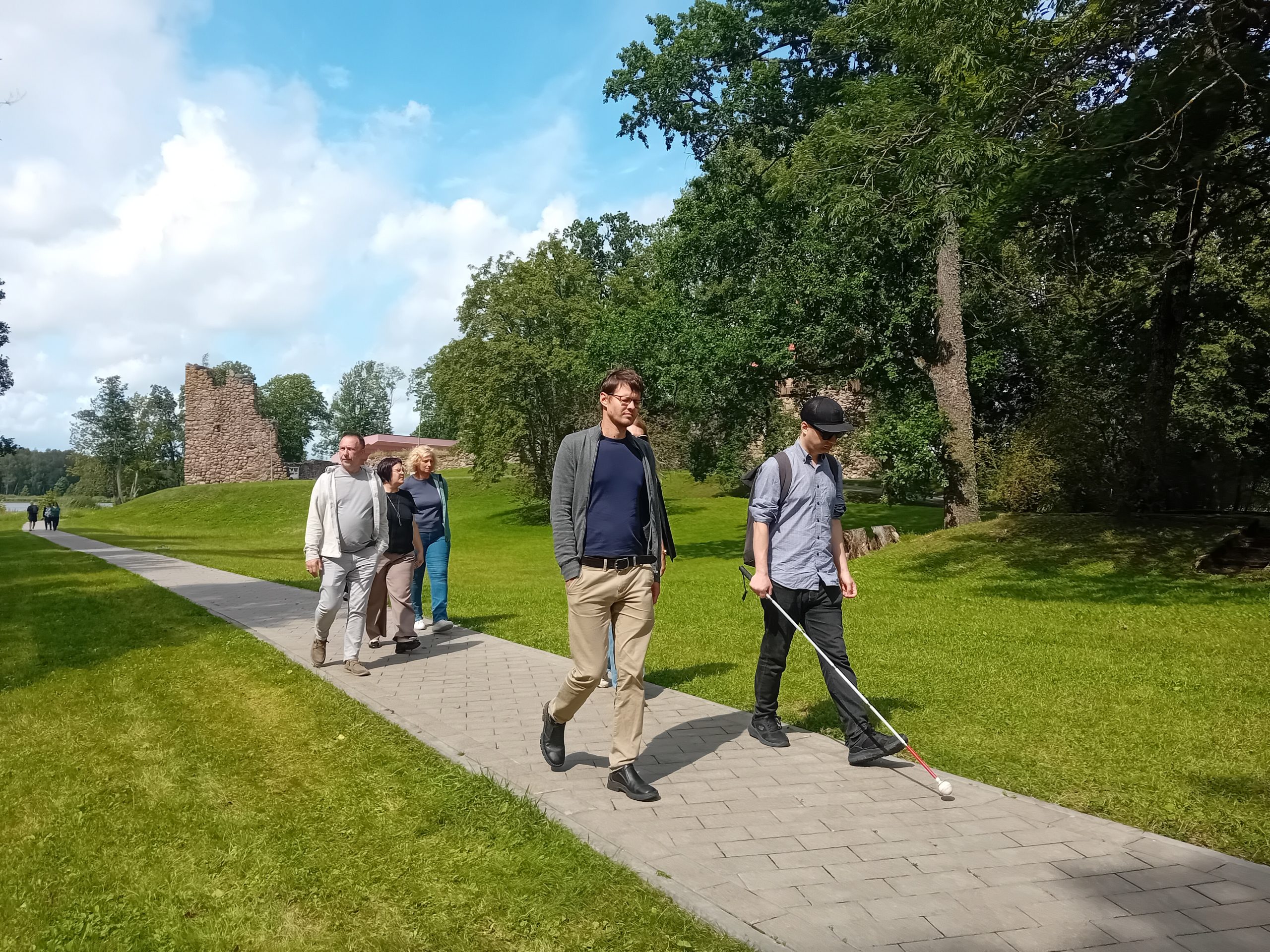 vel cetri vidzemes ezeri atziti par pietiekami pieejamiem cilvekiem ar invaliditati senioriem un gimenem ar maziem berniem