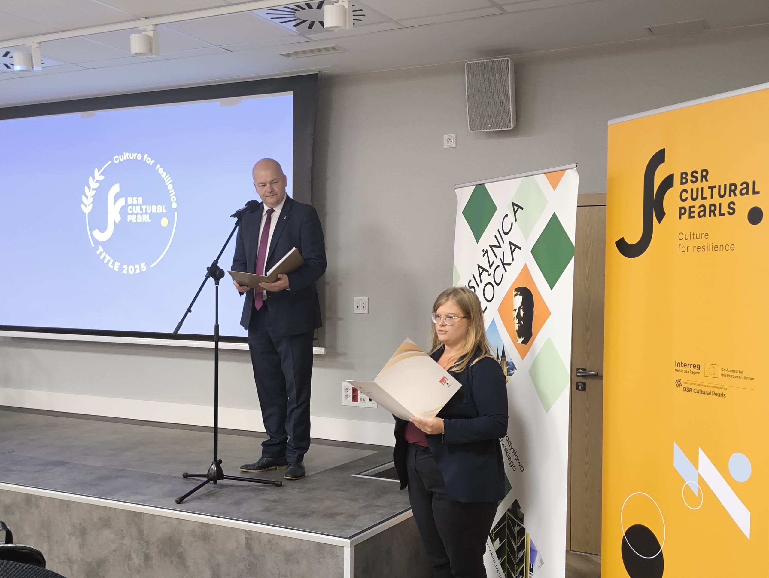 smiltenes un valmieras novadu parstavji plocka dalas pieredze par kopienu noturibu un lidzdalibu