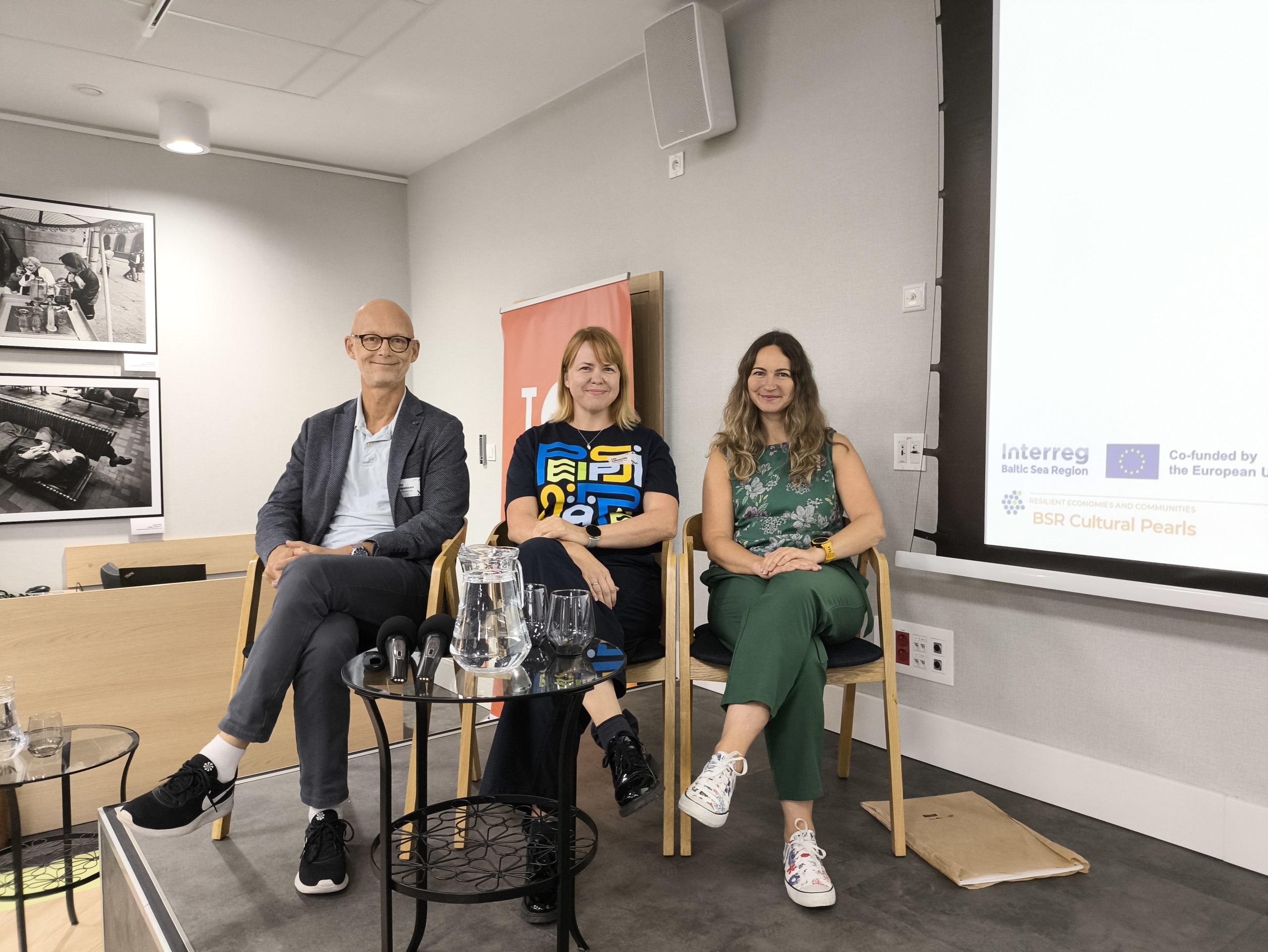 smiltenes un valmieras novadu parstavji plocka dalas pieredze par kopienu noturibu un lidzdalibu