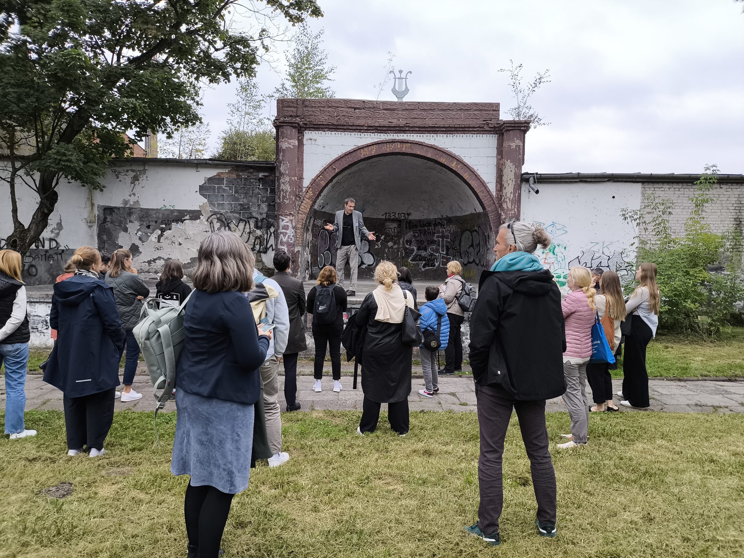 smiltenes un valmieras novadu parstavji plocka dalas pieredze par kopienu noturibu un lidzdalibu
