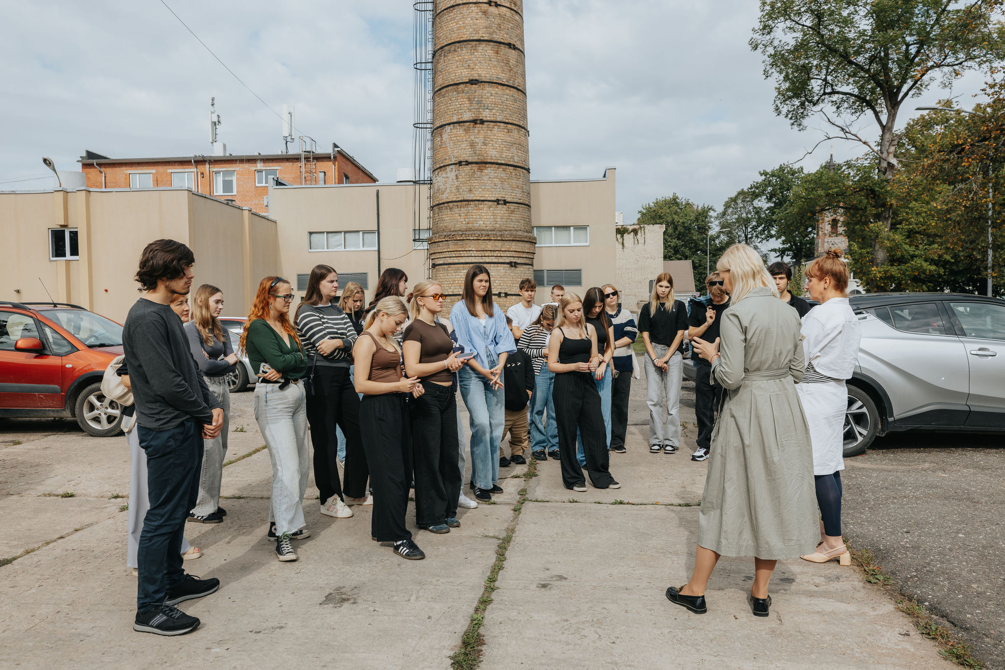 jauniesi iejutas pilsetas arhitekta loma un piedava idejas valmieras nakotnei