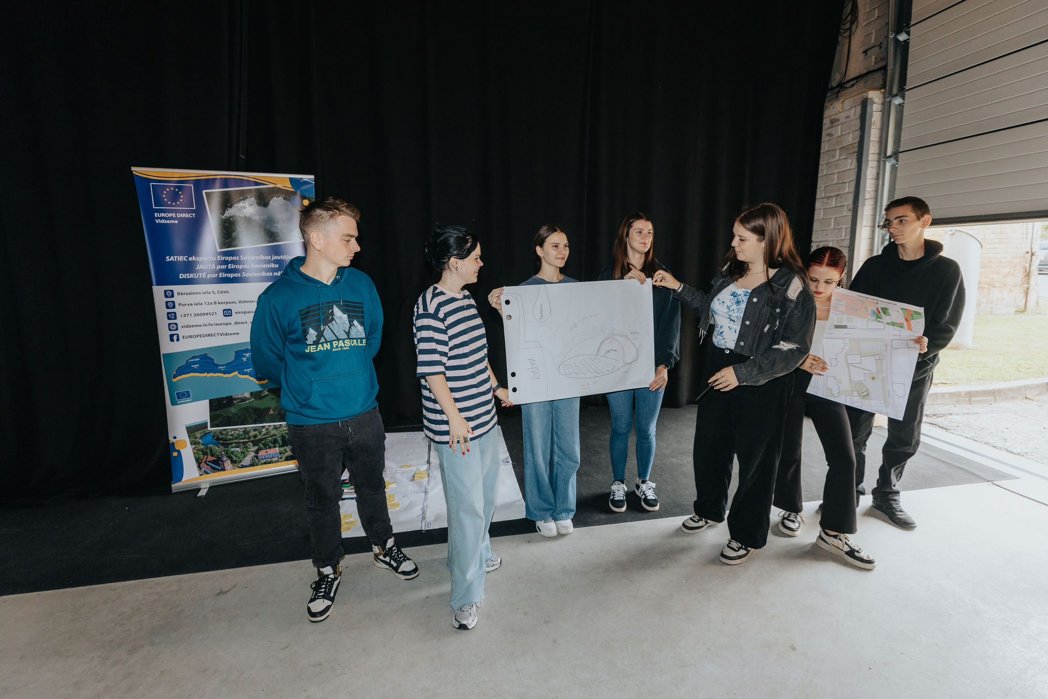 jauniesi iejutas pilsetas arhitekta loma un piedava idejas valmieras nakotnei