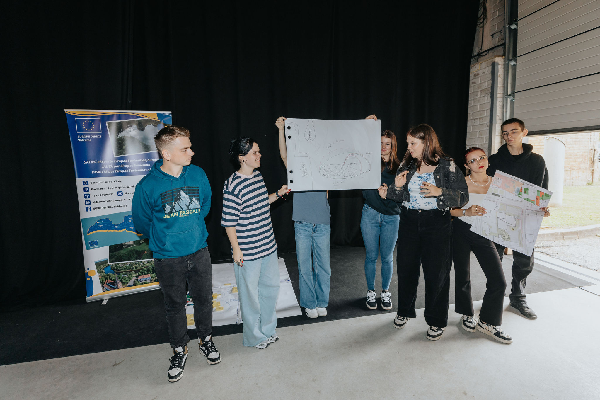 jauniesi iejutas pilsetas arhitekta loma un piedava idejas valmieras nakotnei