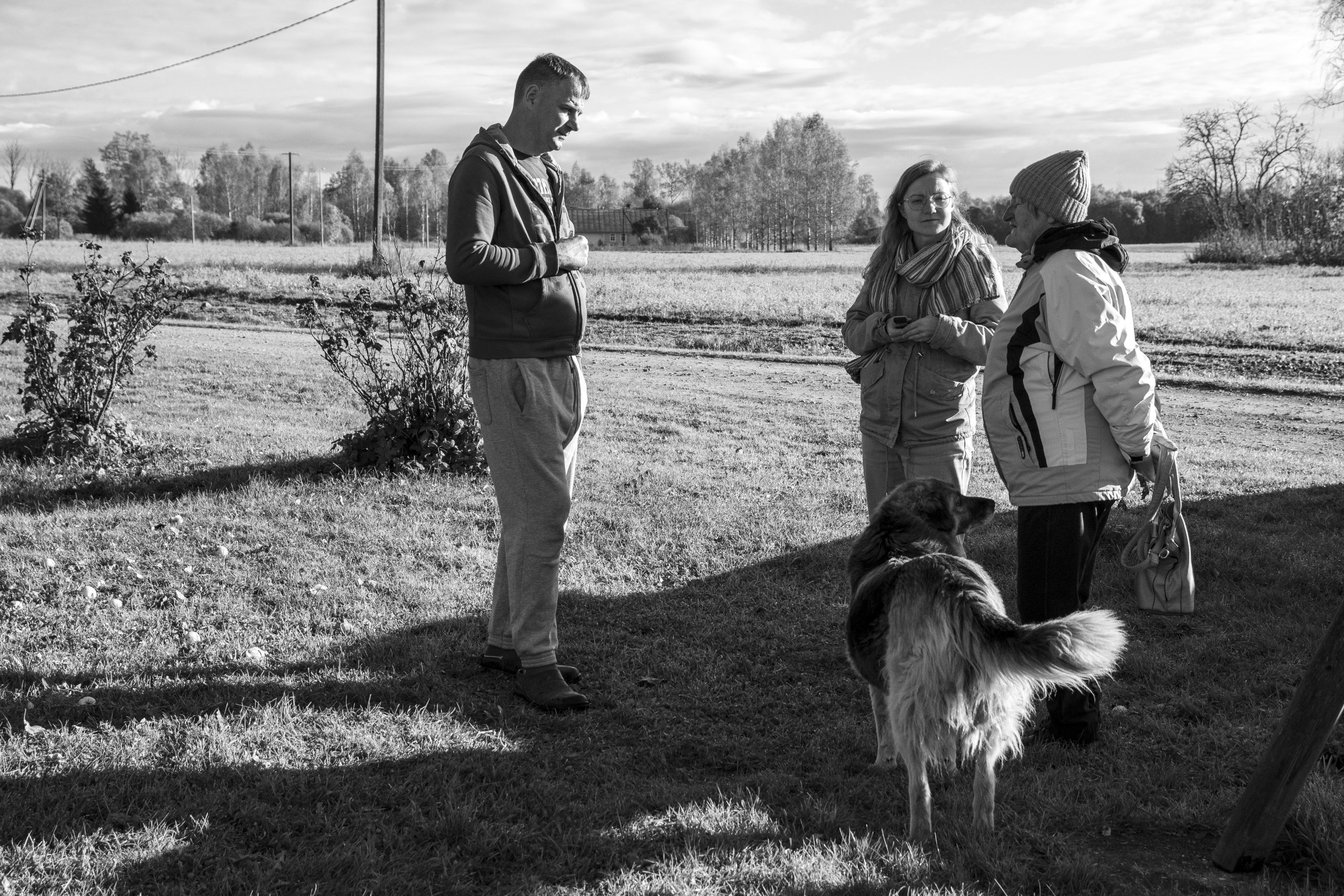 izstade pastkartes no pierobezas rujiena no 25 novembra vestis ipiku vilpulkas un meisakilas apkaimes iedzivotaju stastus