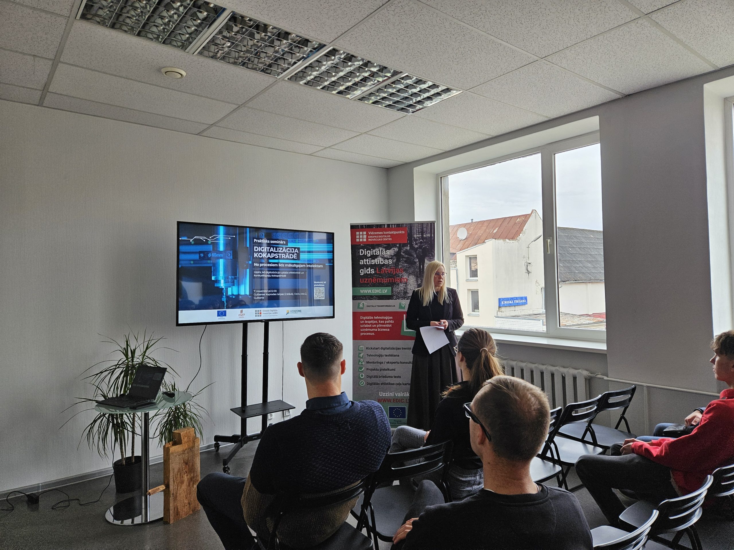 cels uz digitalu kokapstradi sakas ar sakartotiem procesiem