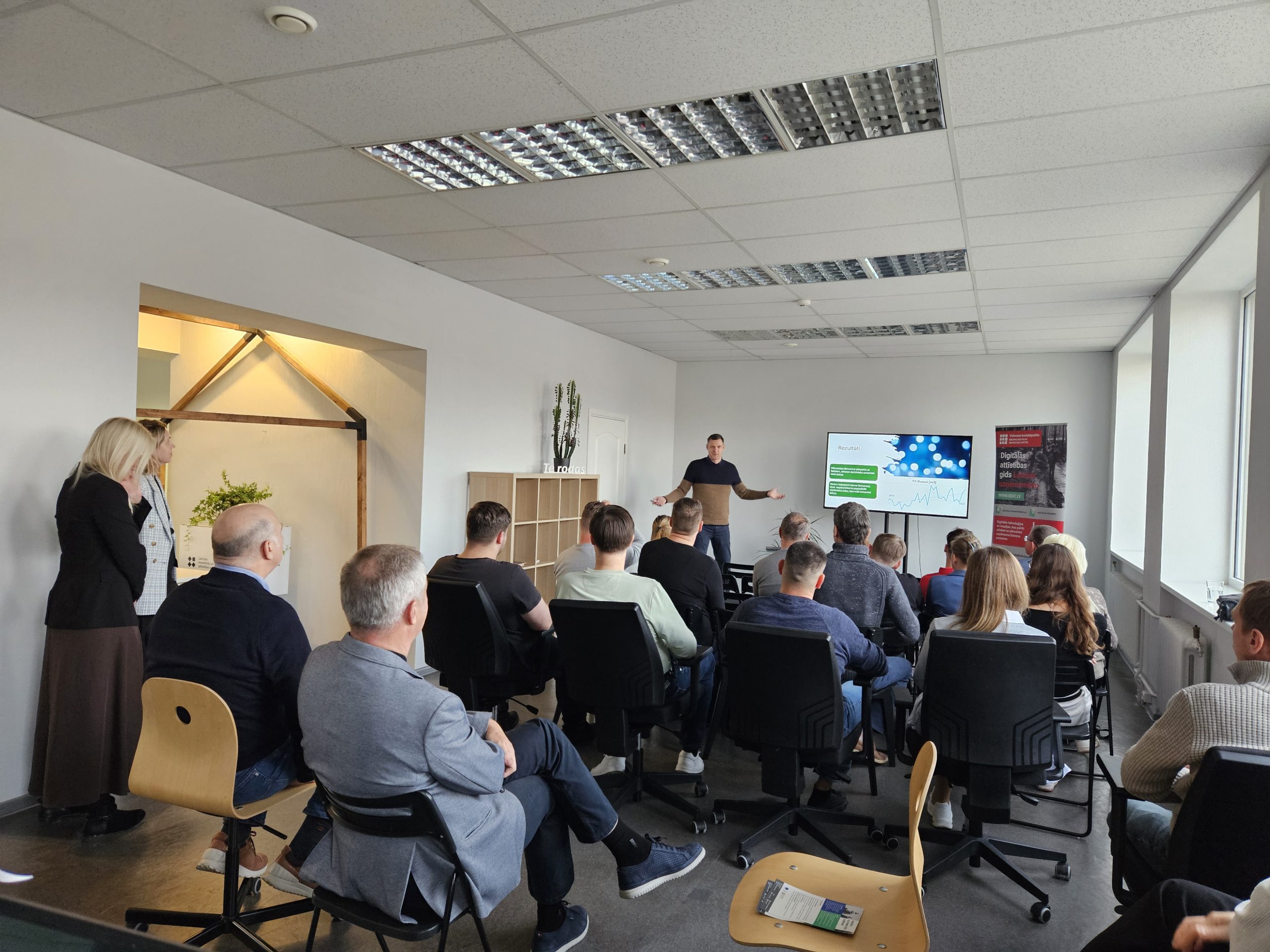 cels uz digitalu kokapstradi sakas ar sakartotiem procesiem