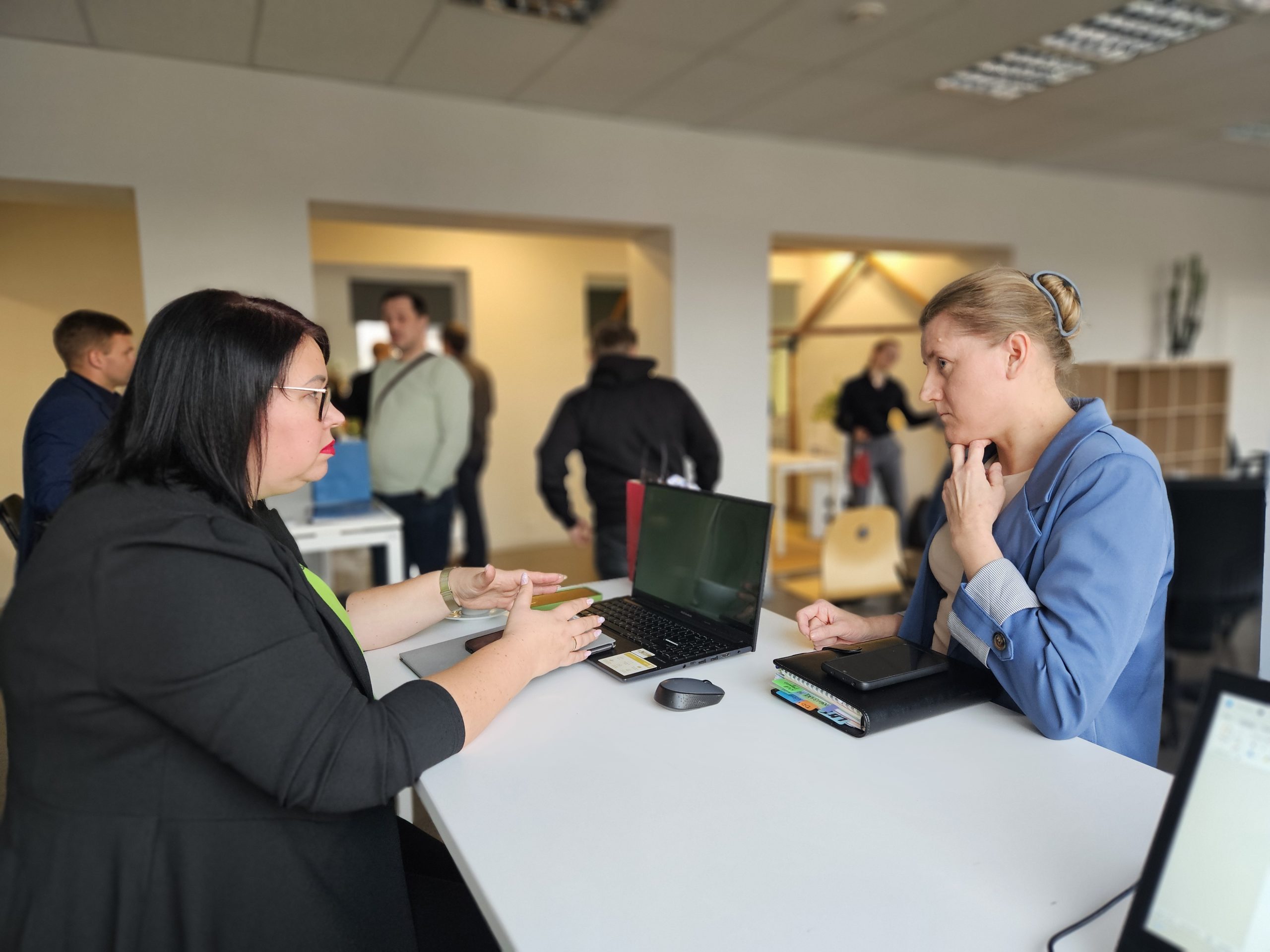 cels uz digitalu kokapstradi sakas ar sakartotiem procesiem