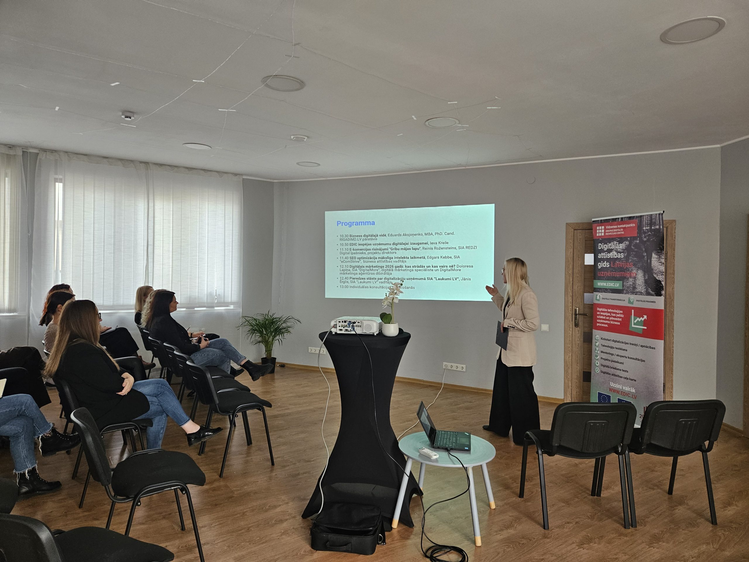 smiltene uznemeji iepazist digitalas pardosanas iespejas un rikus biznesa izaugsmei