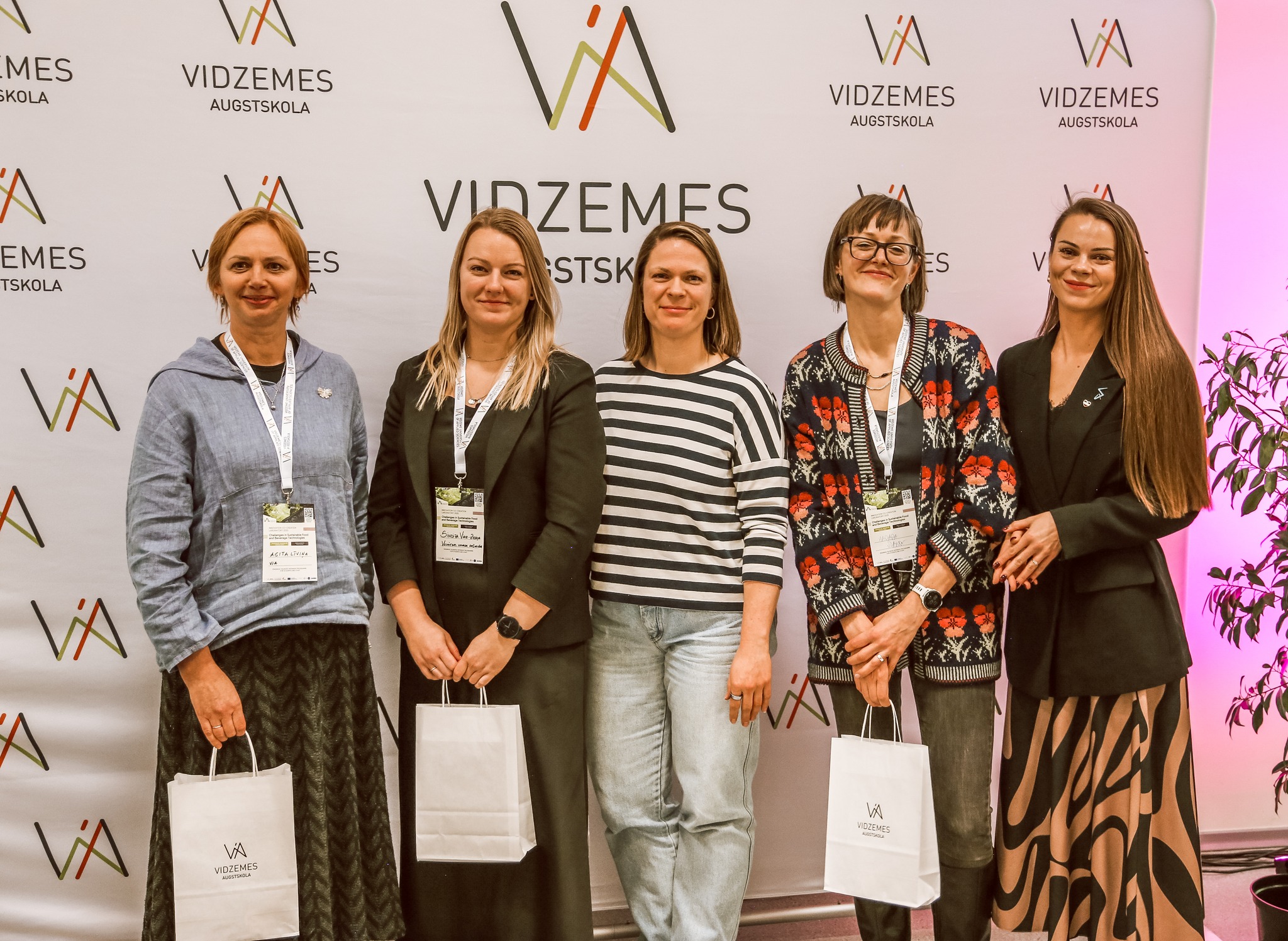 5000 eiro stipendiju fonds tiek pasniegts labakajam idejam inovaciju koprades laboratorija 2025