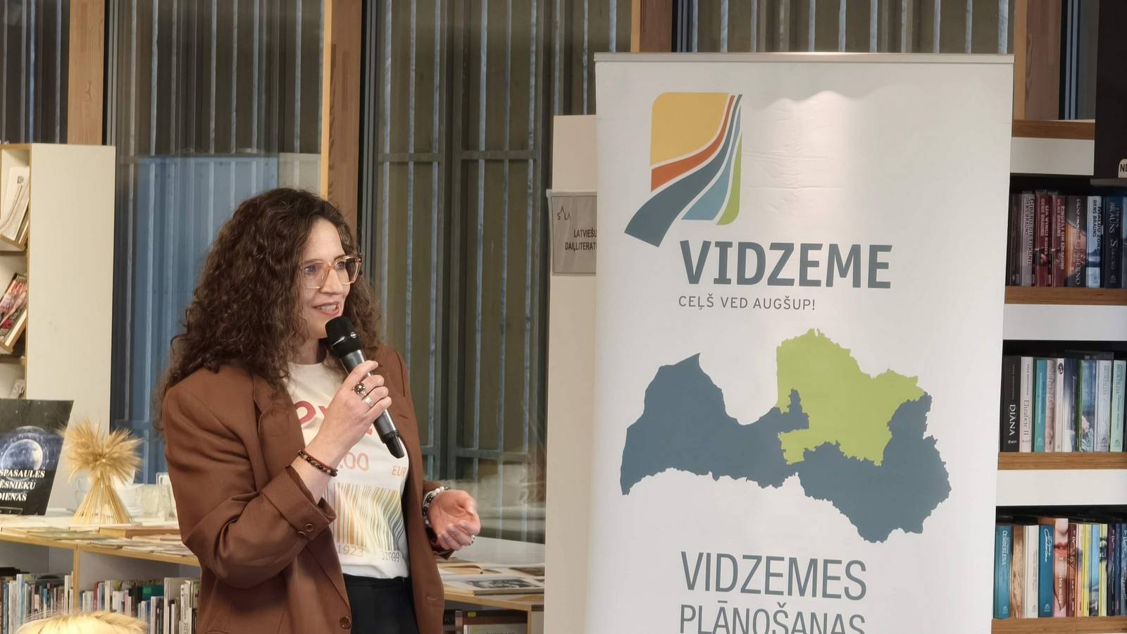 latviesi visa pasaule valsts attistibas pamatkapitals