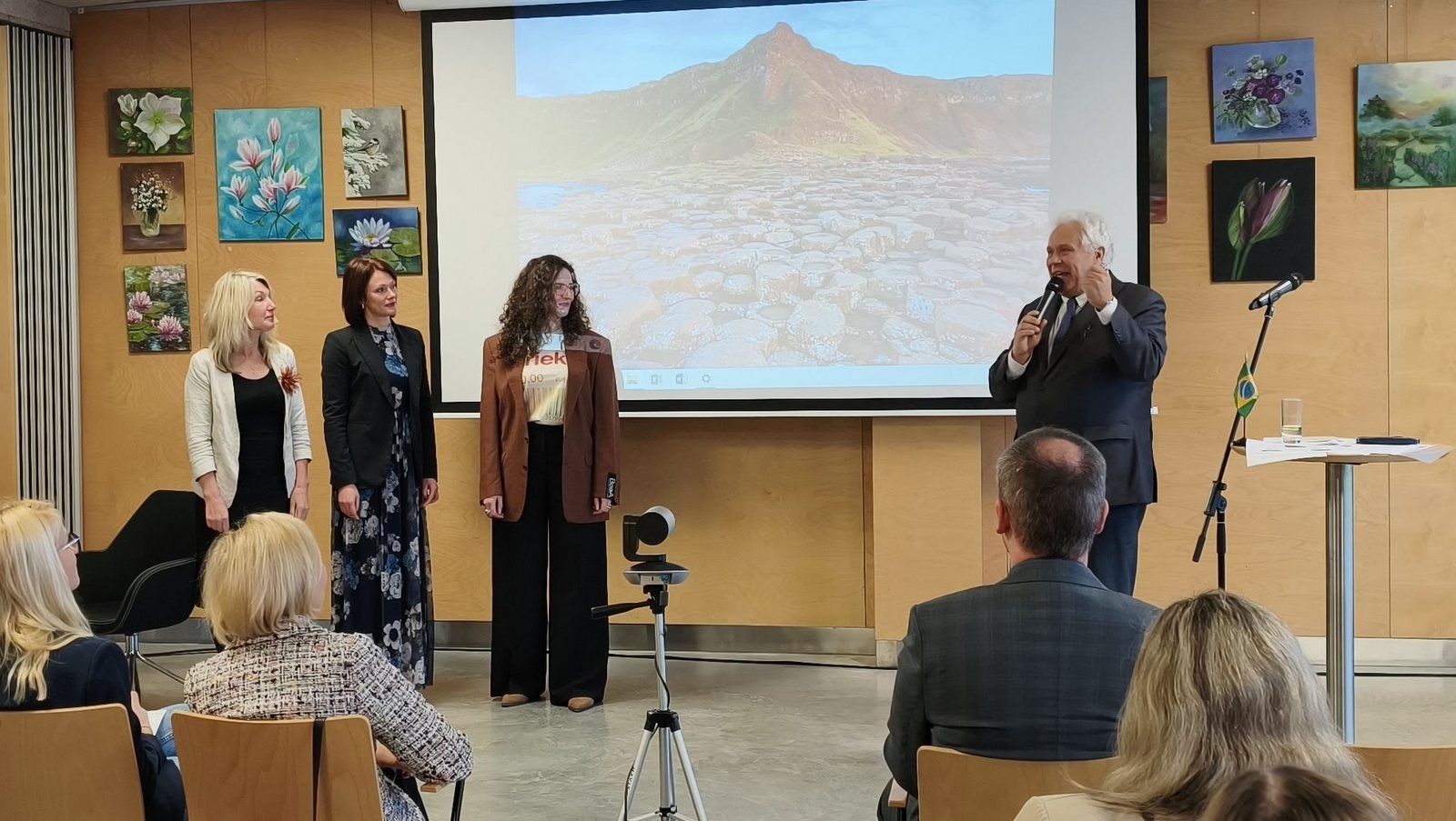 latviesi visa pasaule valsts attistibas pamatkapitals