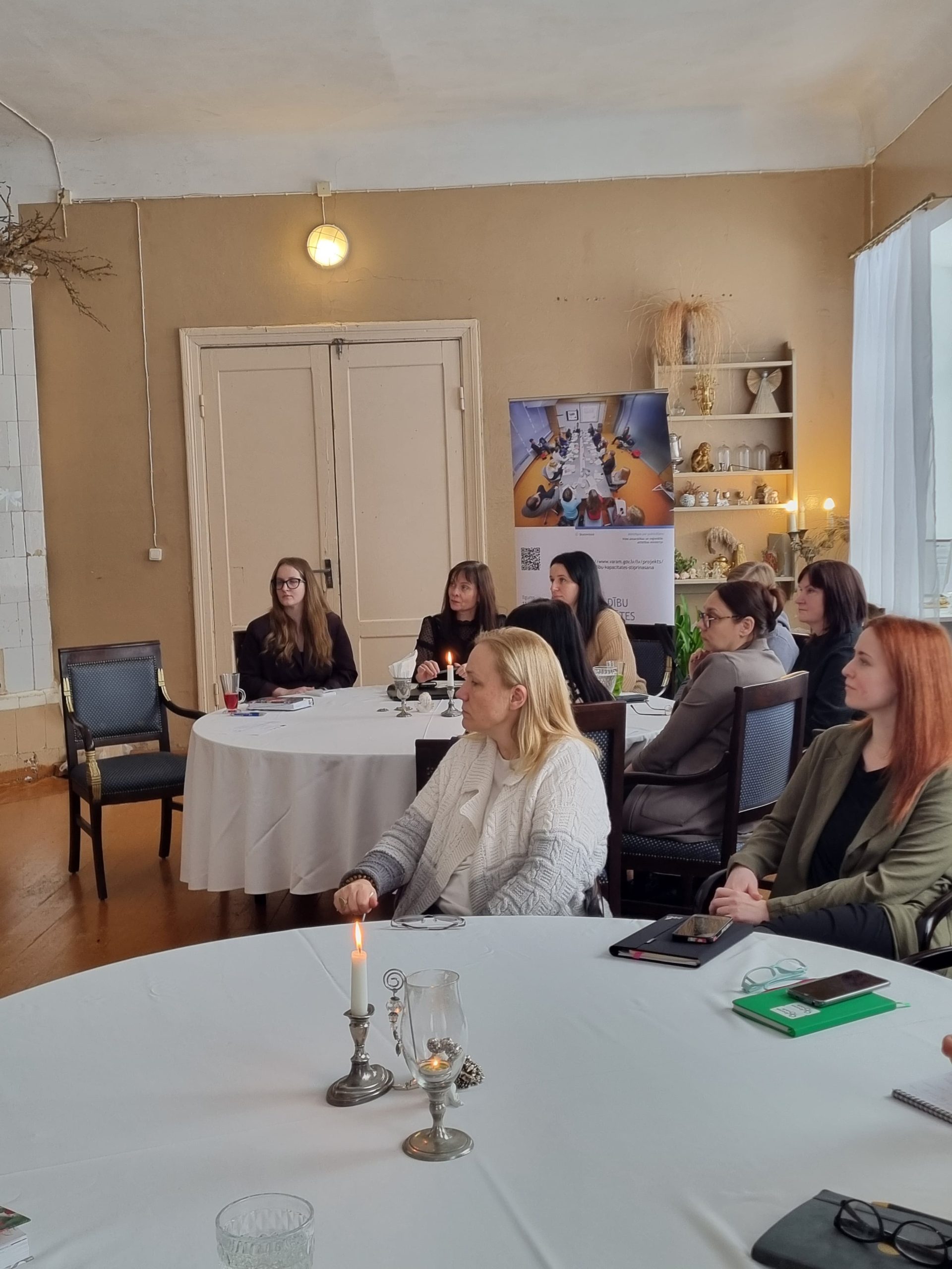 vidzemes planosanas regions uzsak apmacibu ciklu strategiskas tiklosanas meistarklase regiona un pasvaldibu specialistu profesionalo tiklosanas un komunikacijas prasmju stiprinasanai