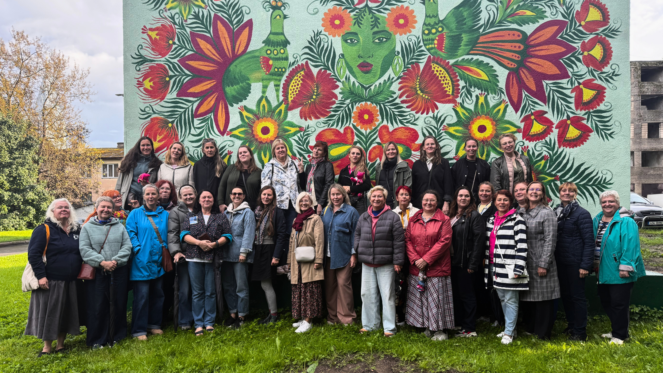 uzplaukt radosi ida viruma starptautisks projekts iedvesmo un atbalsta sievietes no igaunijas un latvijas