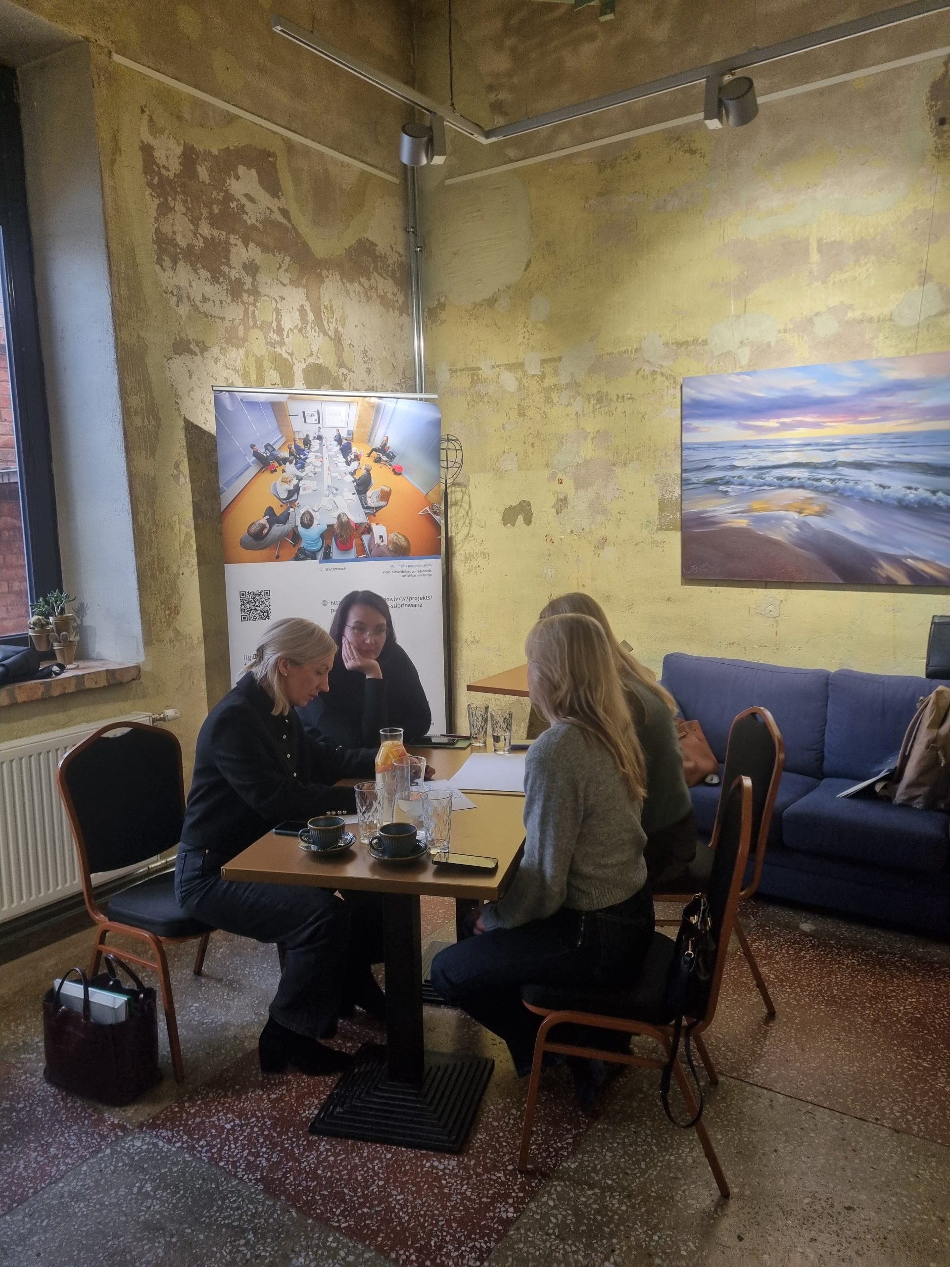 praktiskas komunikacijas un tiklosanas prasmes efektivakam darbam nosledzas apmacibu cikls strategiskas tiklosanas meistarklase