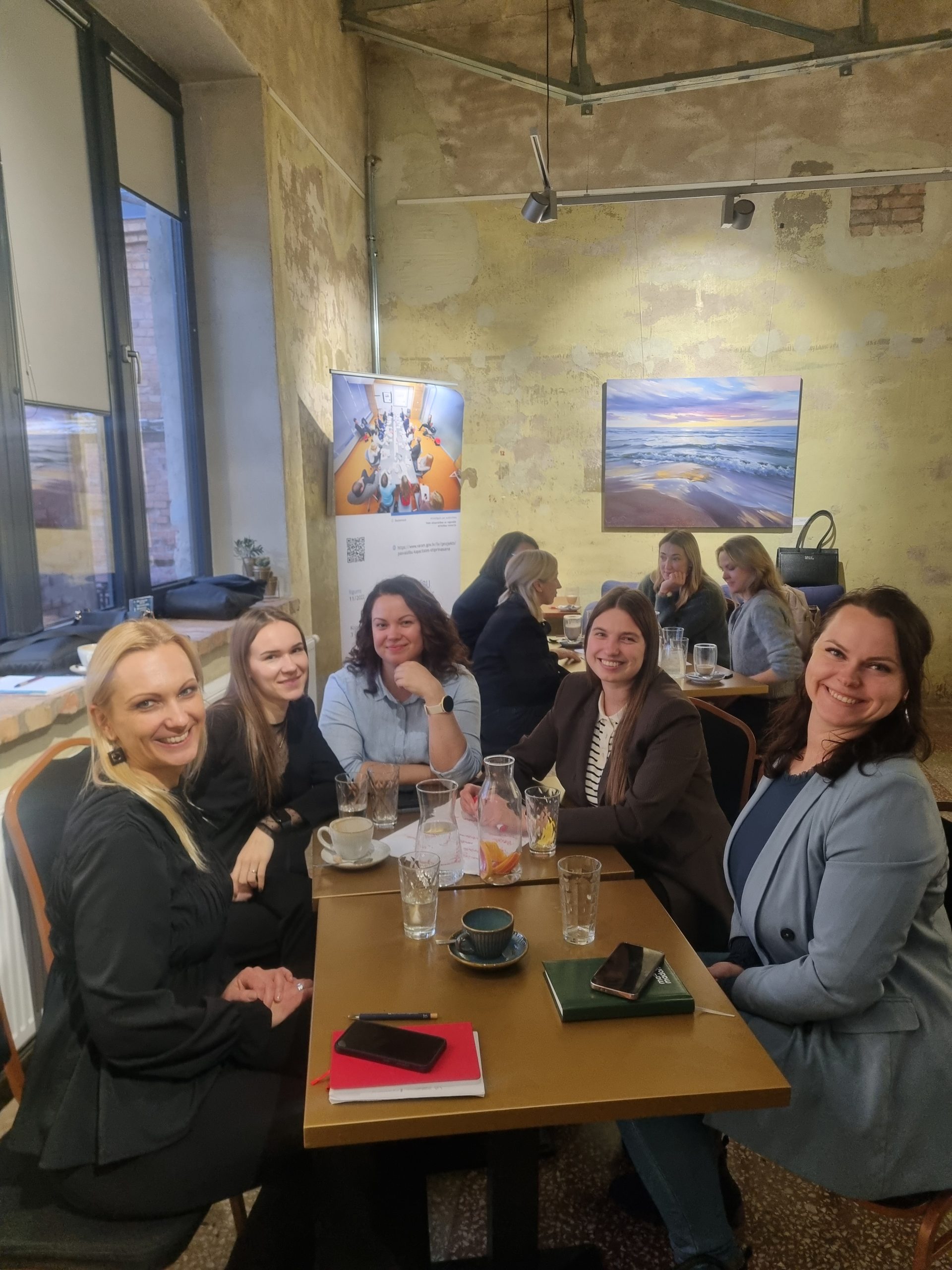 praktiskas komunikacijas un tiklosanas prasmes efektivakam darbam nosledzas apmacibu cikls strategiskas tiklosanas meistarklase