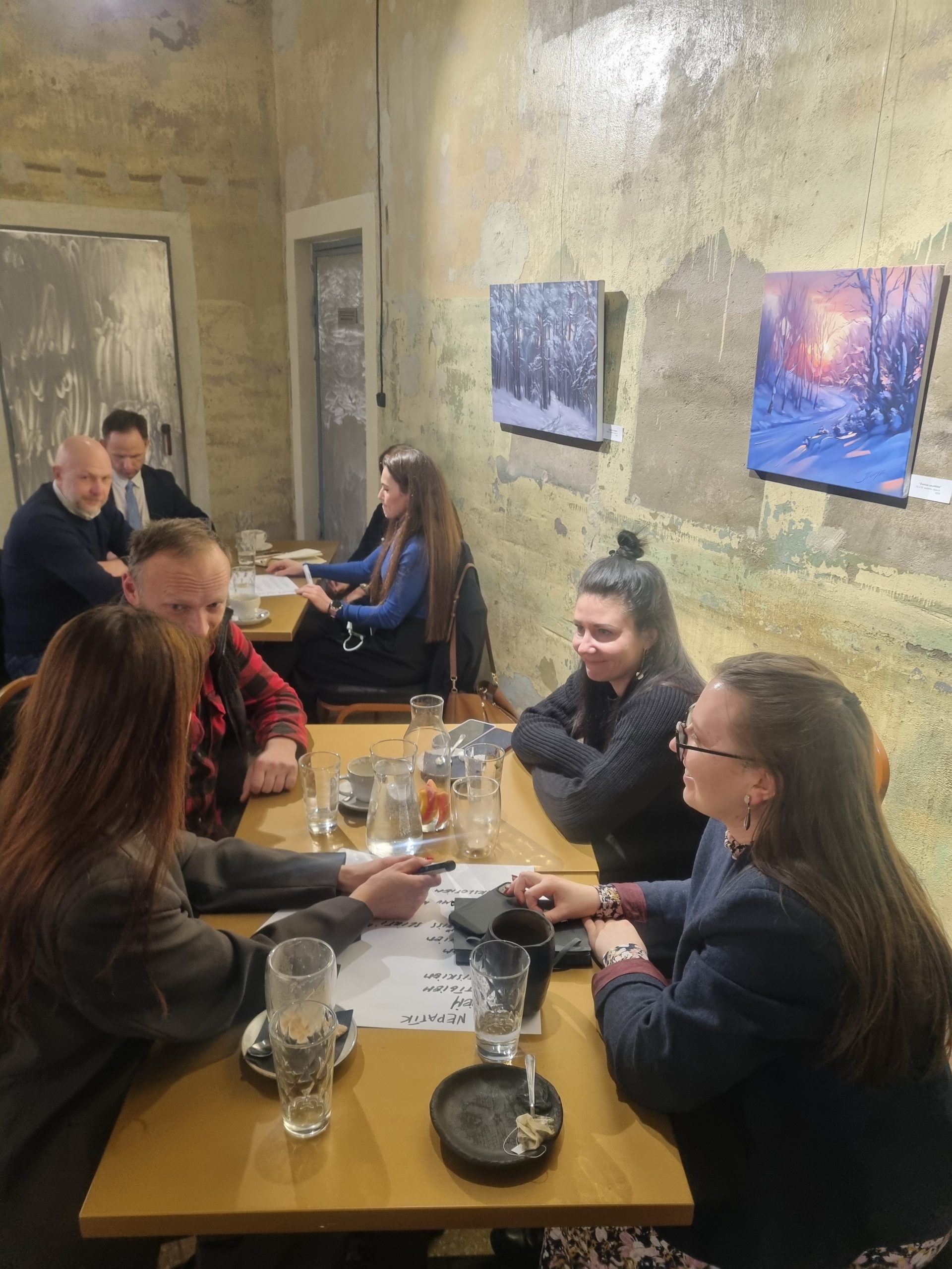 praktiskas komunikacijas un tiklosanas prasmes efektivakam darbam nosledzas apmacibu cikls strategiskas tiklosanas meistarklase