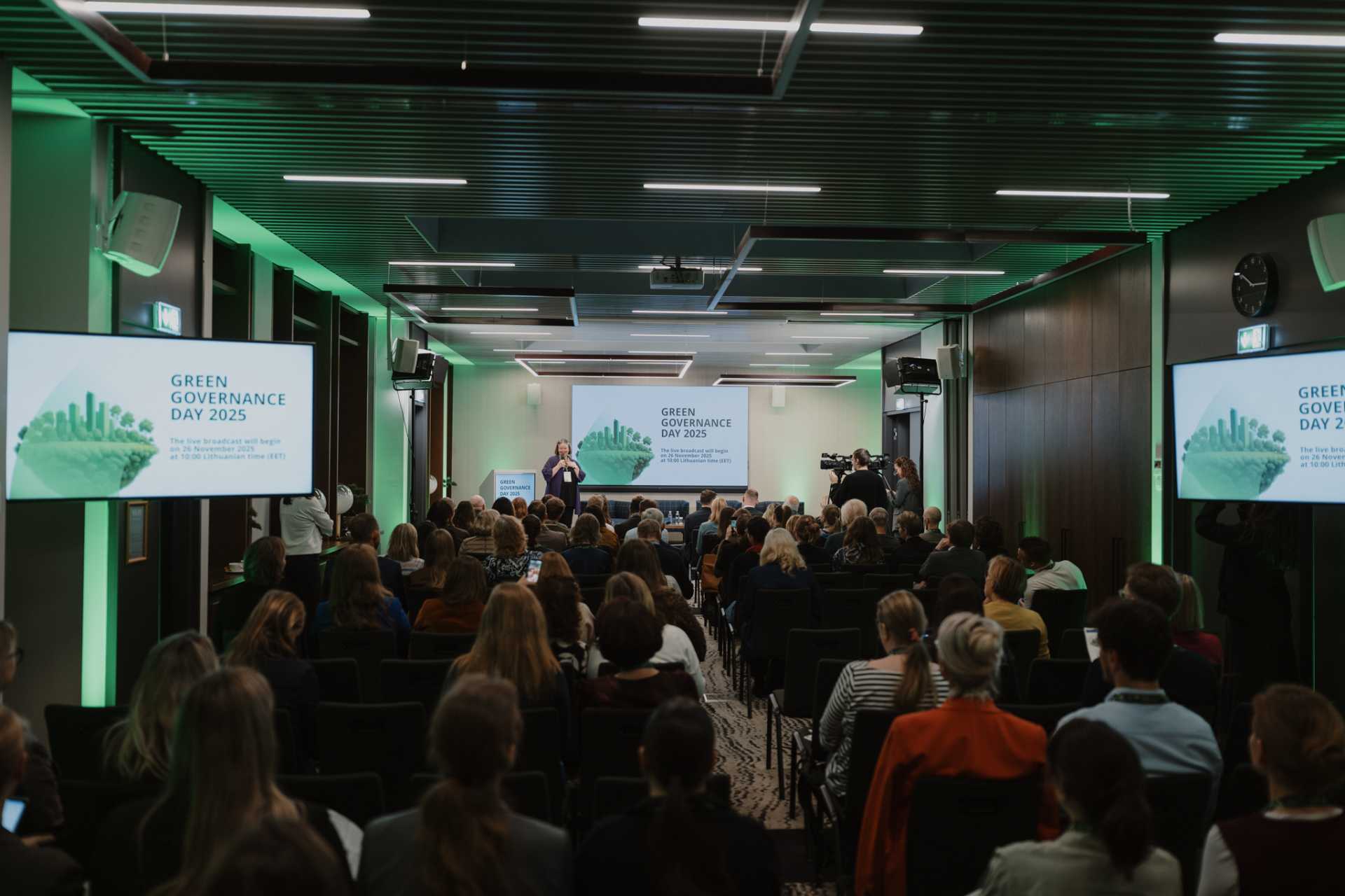 publiskais iepirkums ka parmainu virzitajs vpr kopa ar citam eiropas pilsetam seko aktualitatem un pieredzei pasakuma vilna