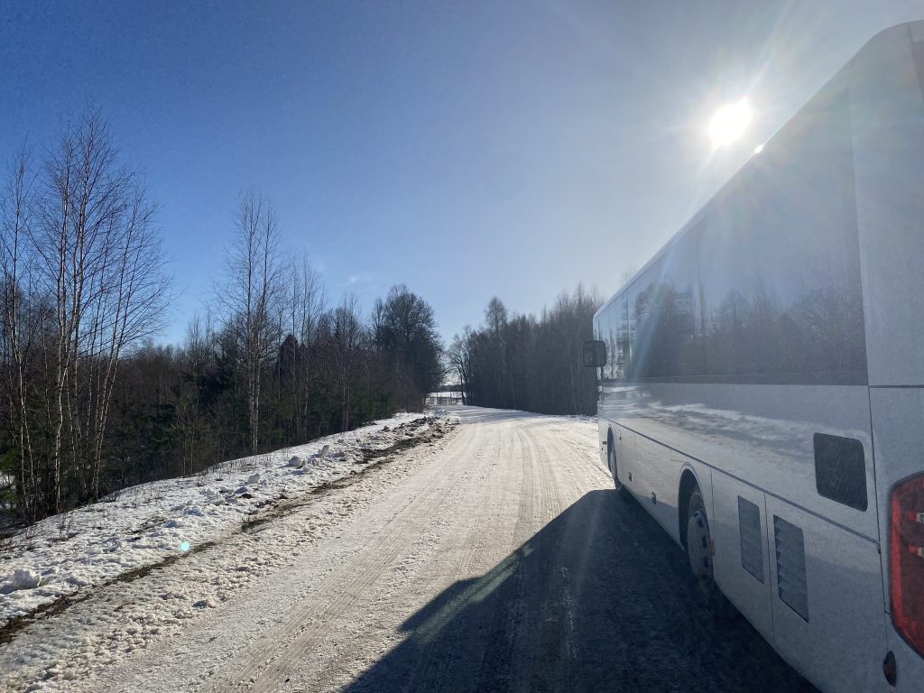 lidz 12 februarim mainits autobusu un vilcienu reisu salagojums valkas linija