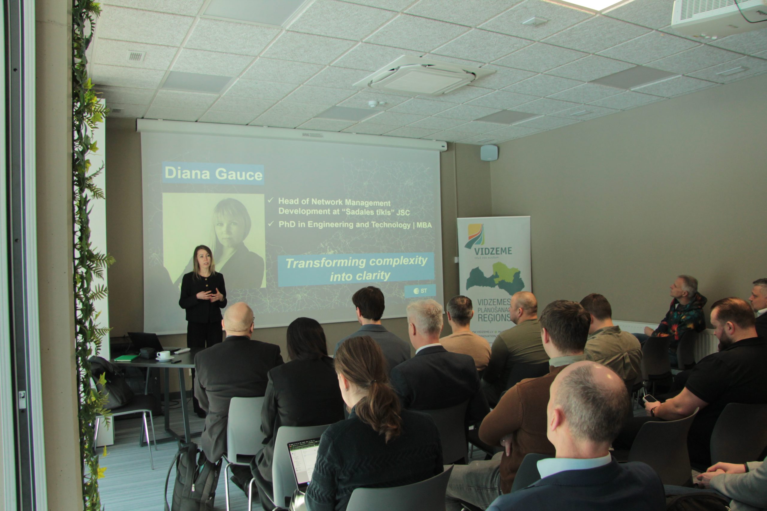 dronu tehnologijas ka nakamais limenis publiskaja parvalde