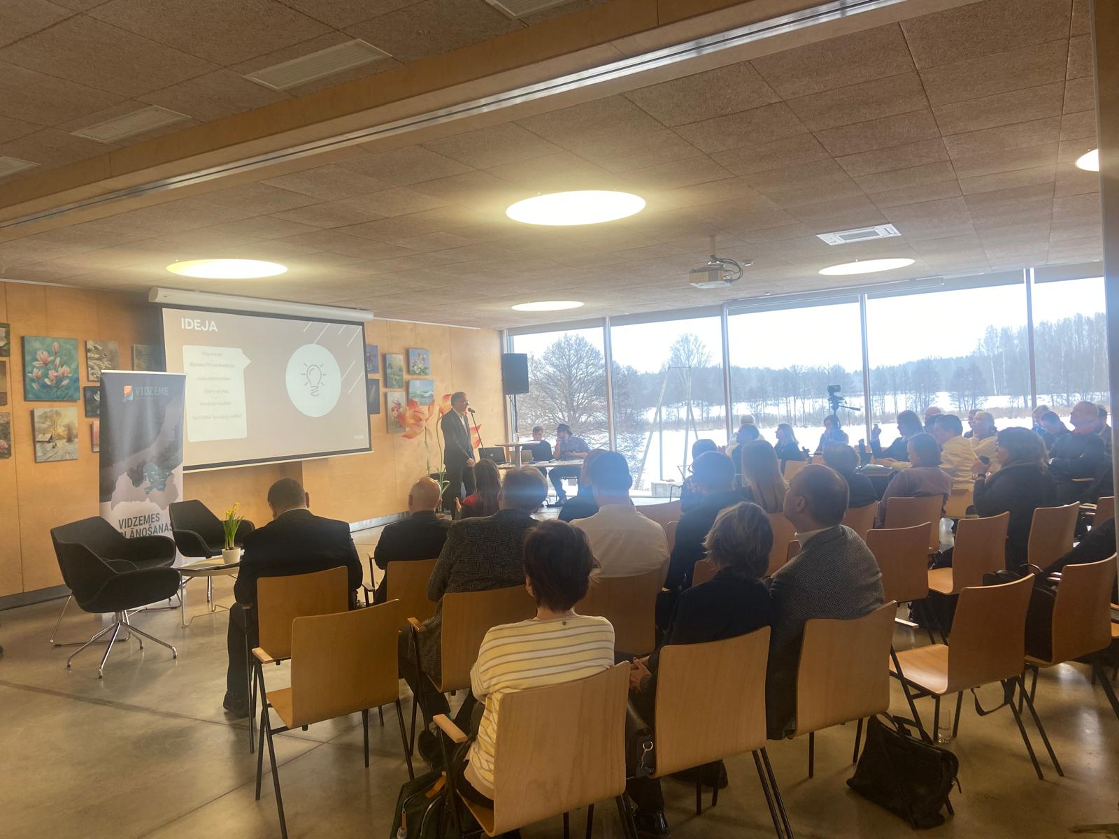 ungurpili aizvadits remigracijas uznemeju forums uzsvars uz sadarbibu uznemejdarbibu un atgriesanos latvija