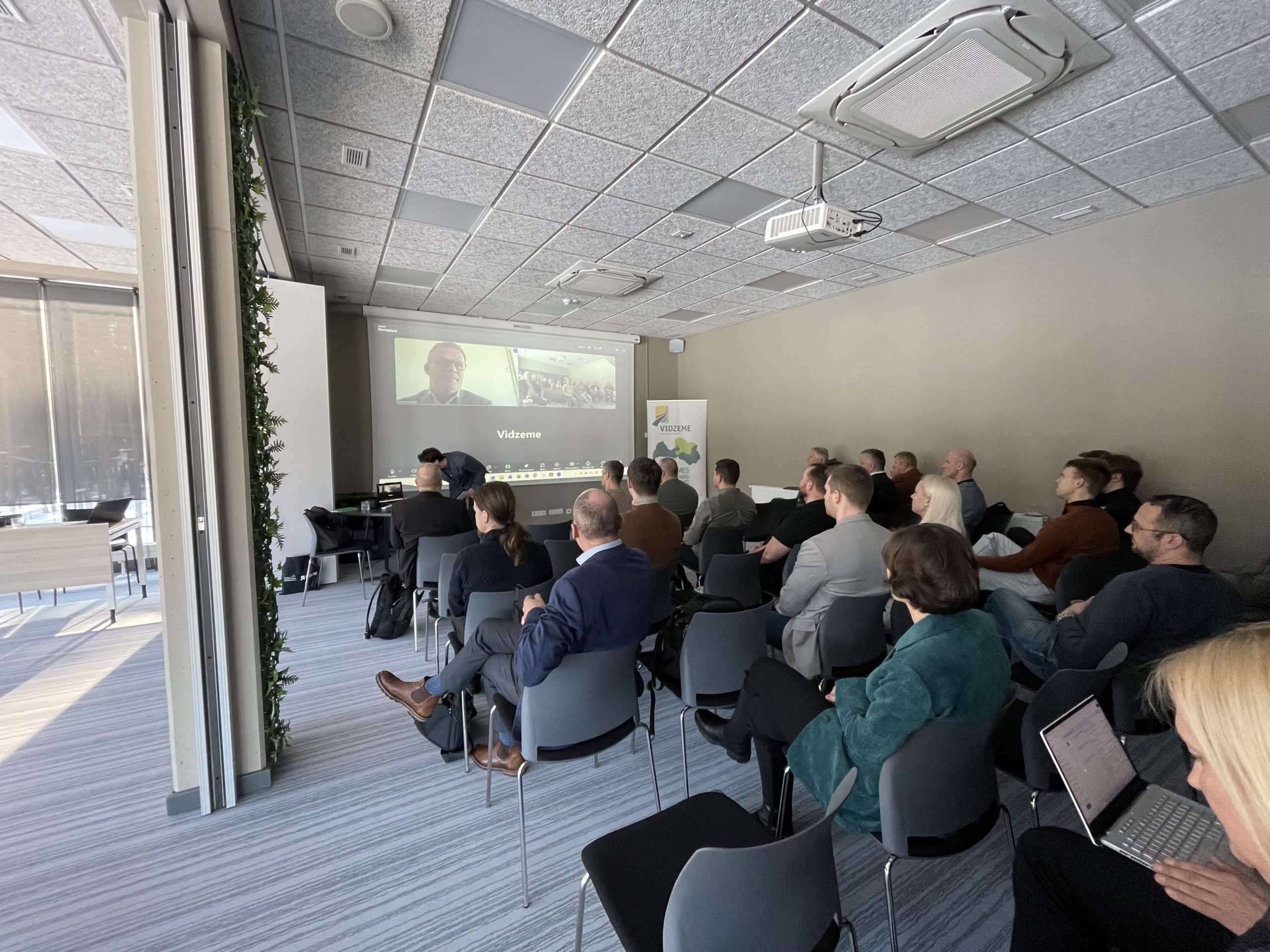 dronu tehnologijas ka nakamais limenis publiskaja parvalde