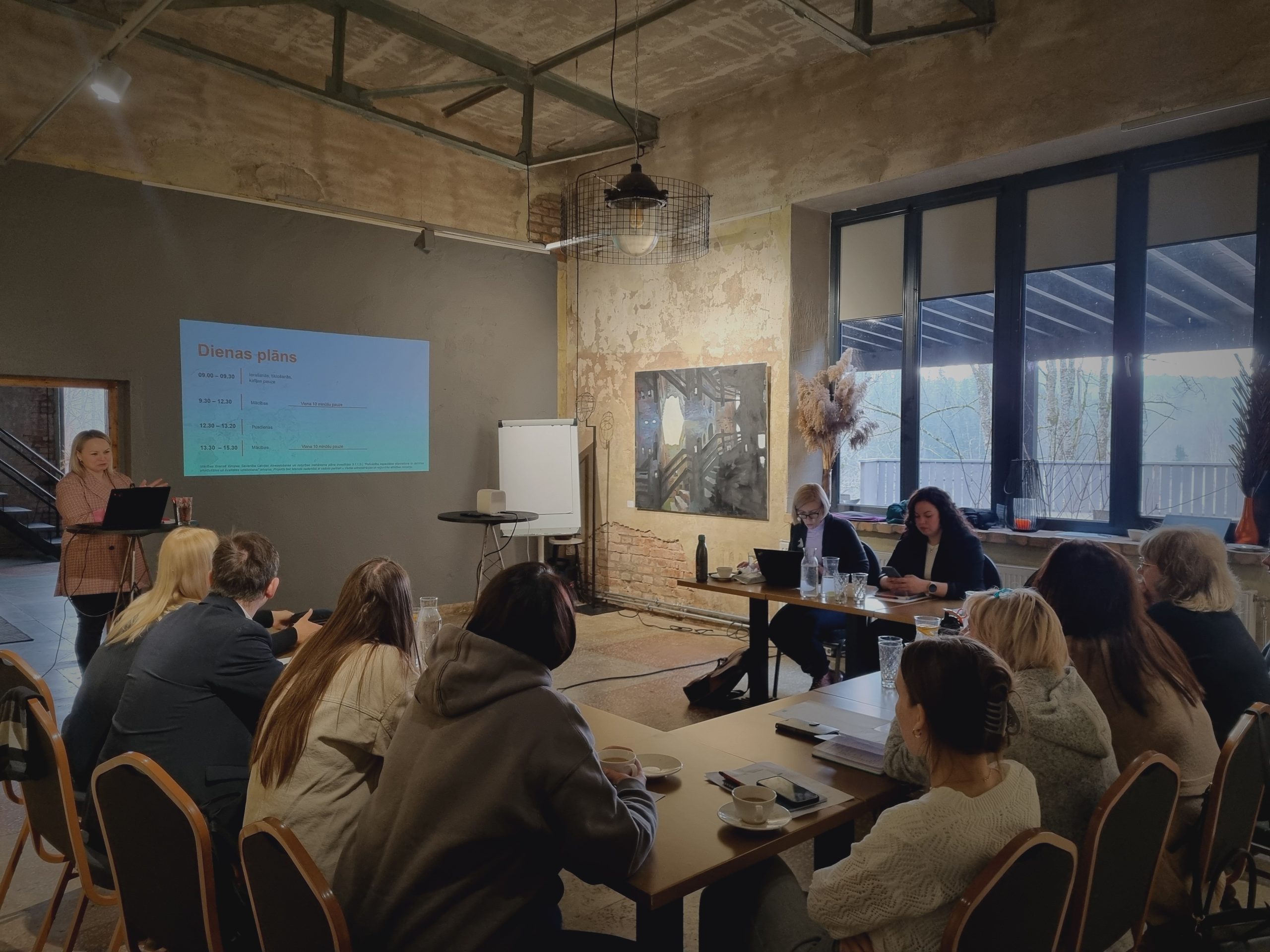 aptaujas ka instruments labakiem lemumiem nosledzies vpr apmacibu cikls