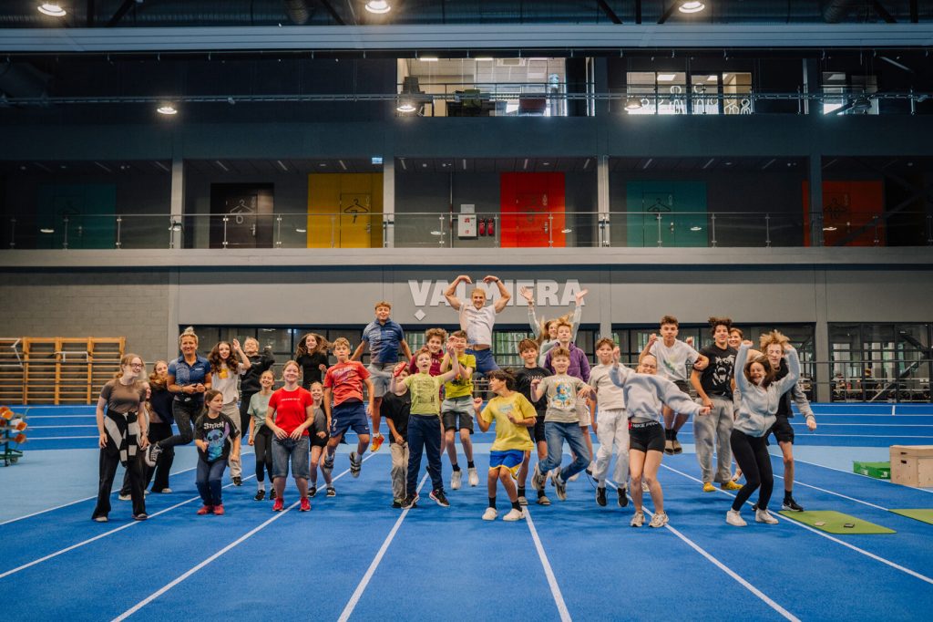 aktivs dzivesveids un sports nozimigs instruments saiknes ar latviju stiprinasana