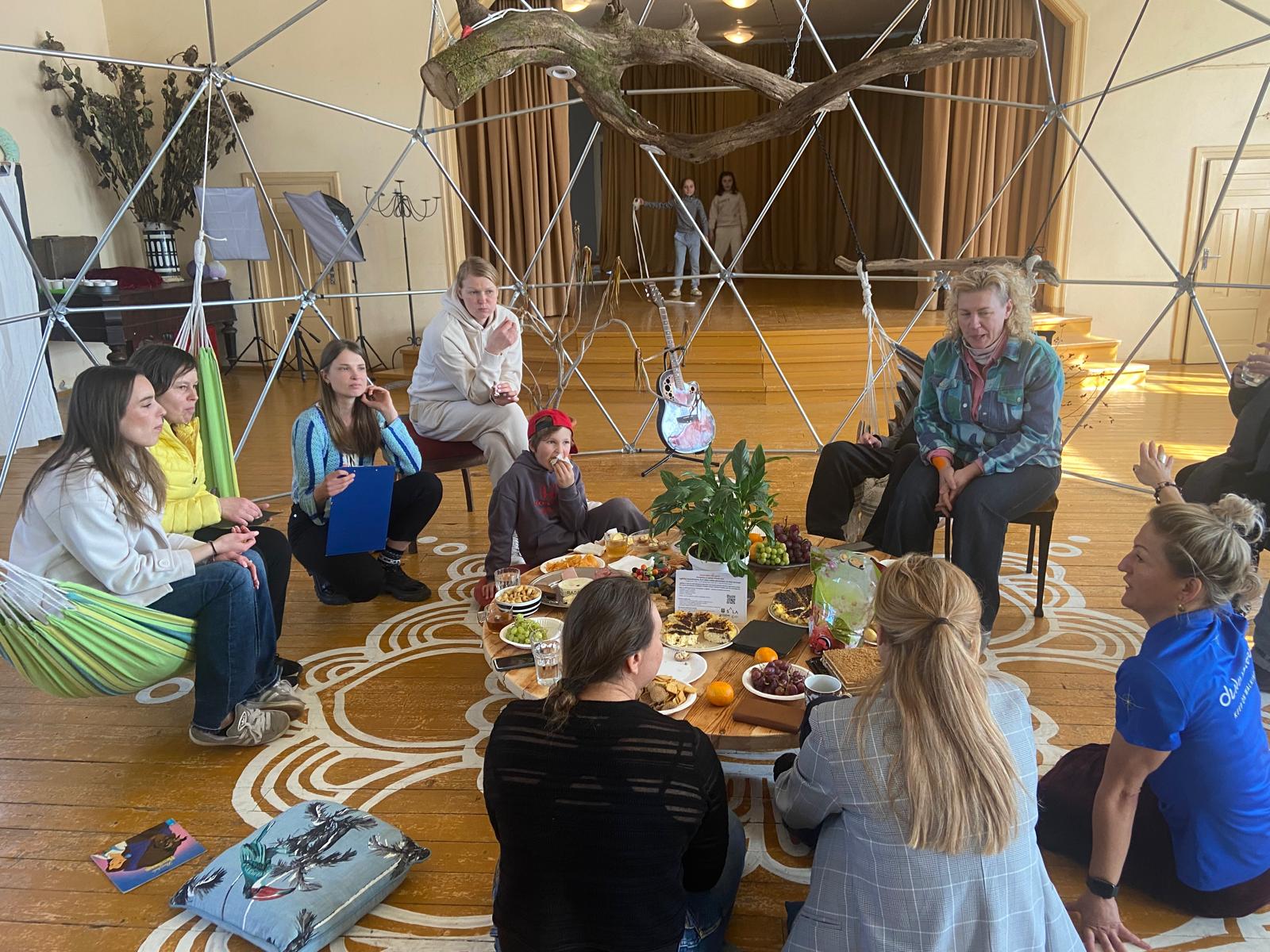 vidzeme aizvadita pasakuma cikla ciemos pie atbraucejiem otra tiksanas augstuja