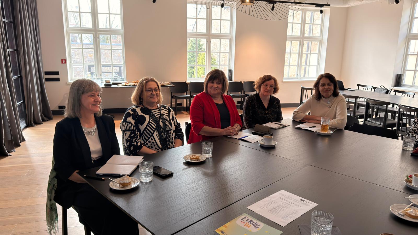 vidzeme stiprina sadarbibu starp esip un europe direct tikliem