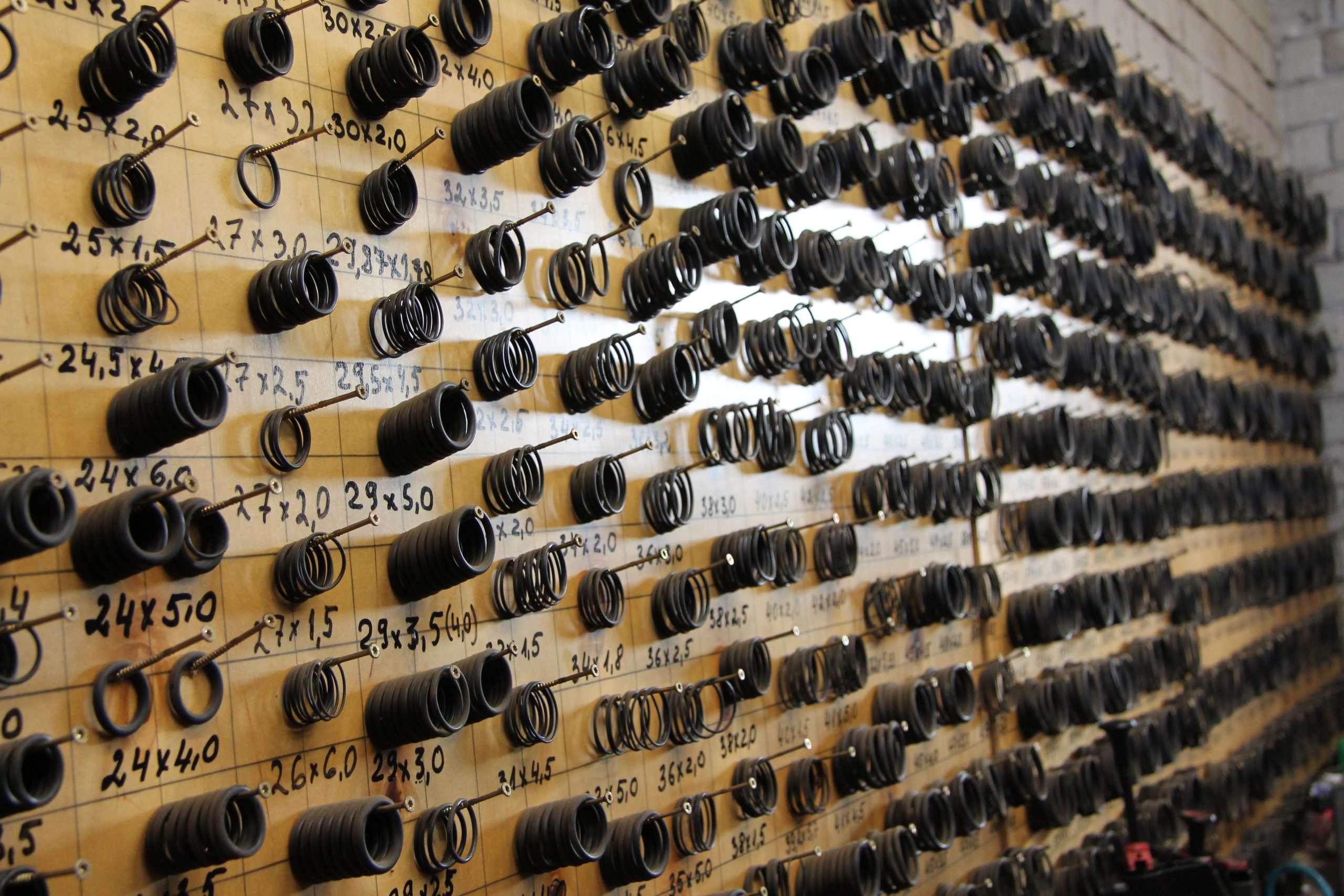 digitalizacija lauksaimnieciba uzlabo efektivitati bet izskirosa joprojam ir cilveka kompetence