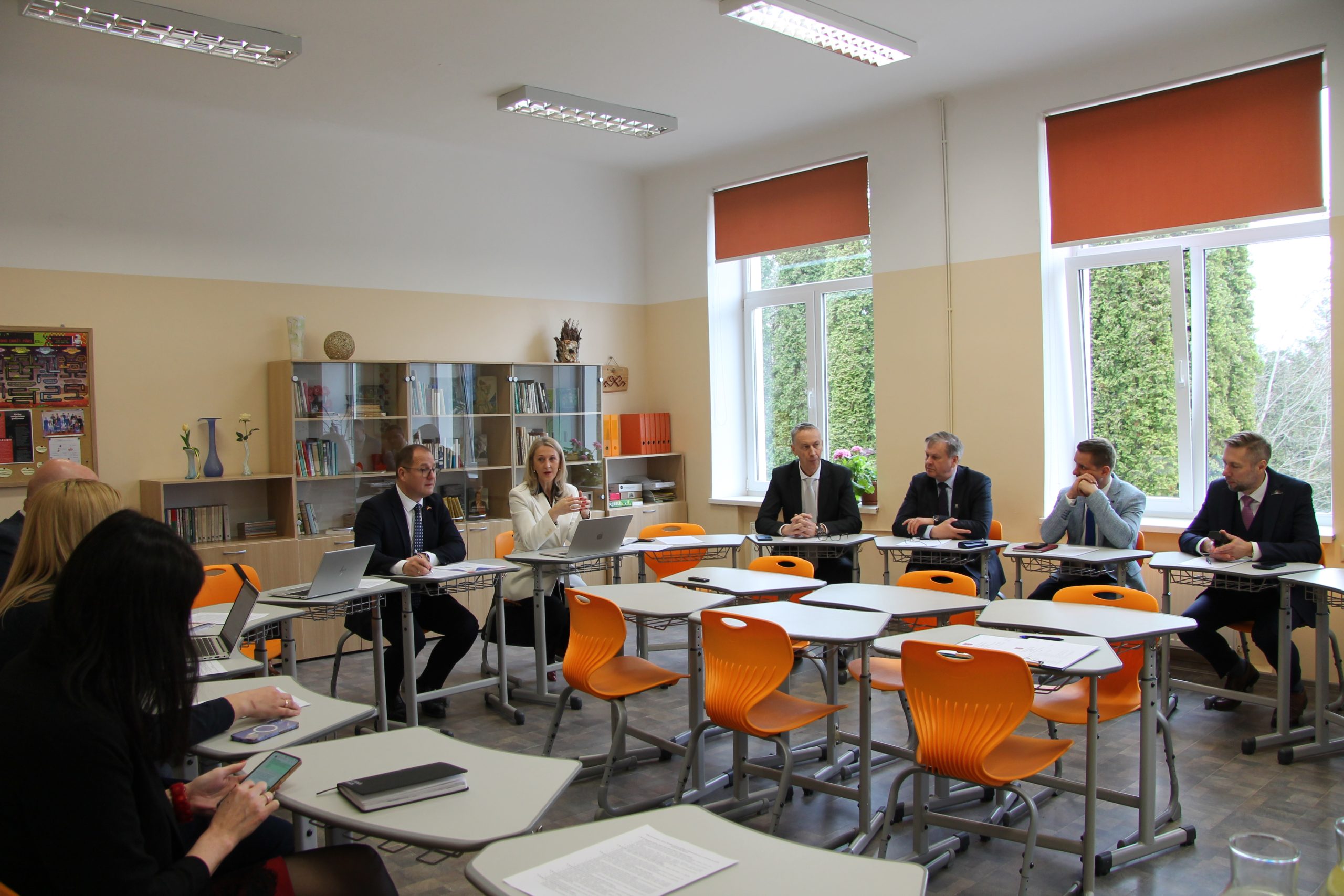 vpr aicina varam es fondu programmesana balstities uz regionu attistibas prioritatem