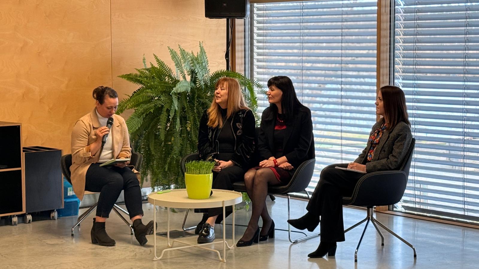 ungurpili aizvadits forums remigracija un izglitiba uzsvars uz sadarbibu pieredzi un praktiskiem risinajumiem