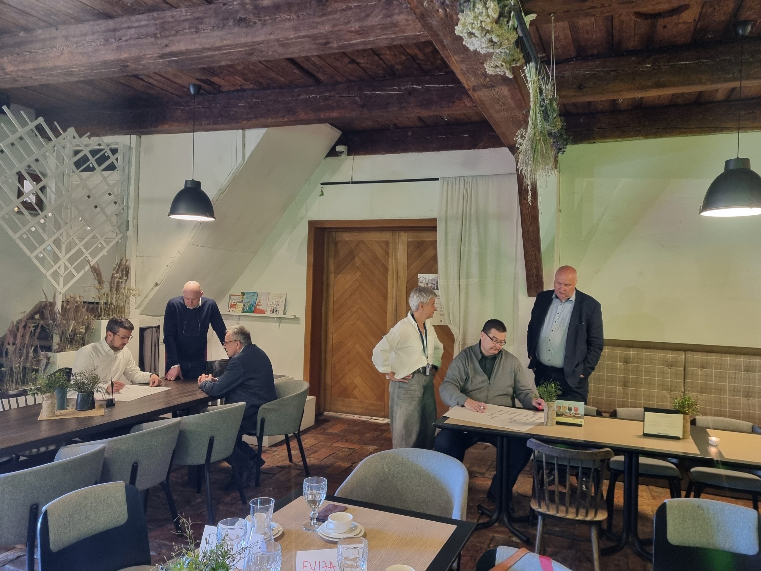 pasvaldibu vaditaji pilnveido prasmes efektivakai lemumu pienemsanai un sadarbibai