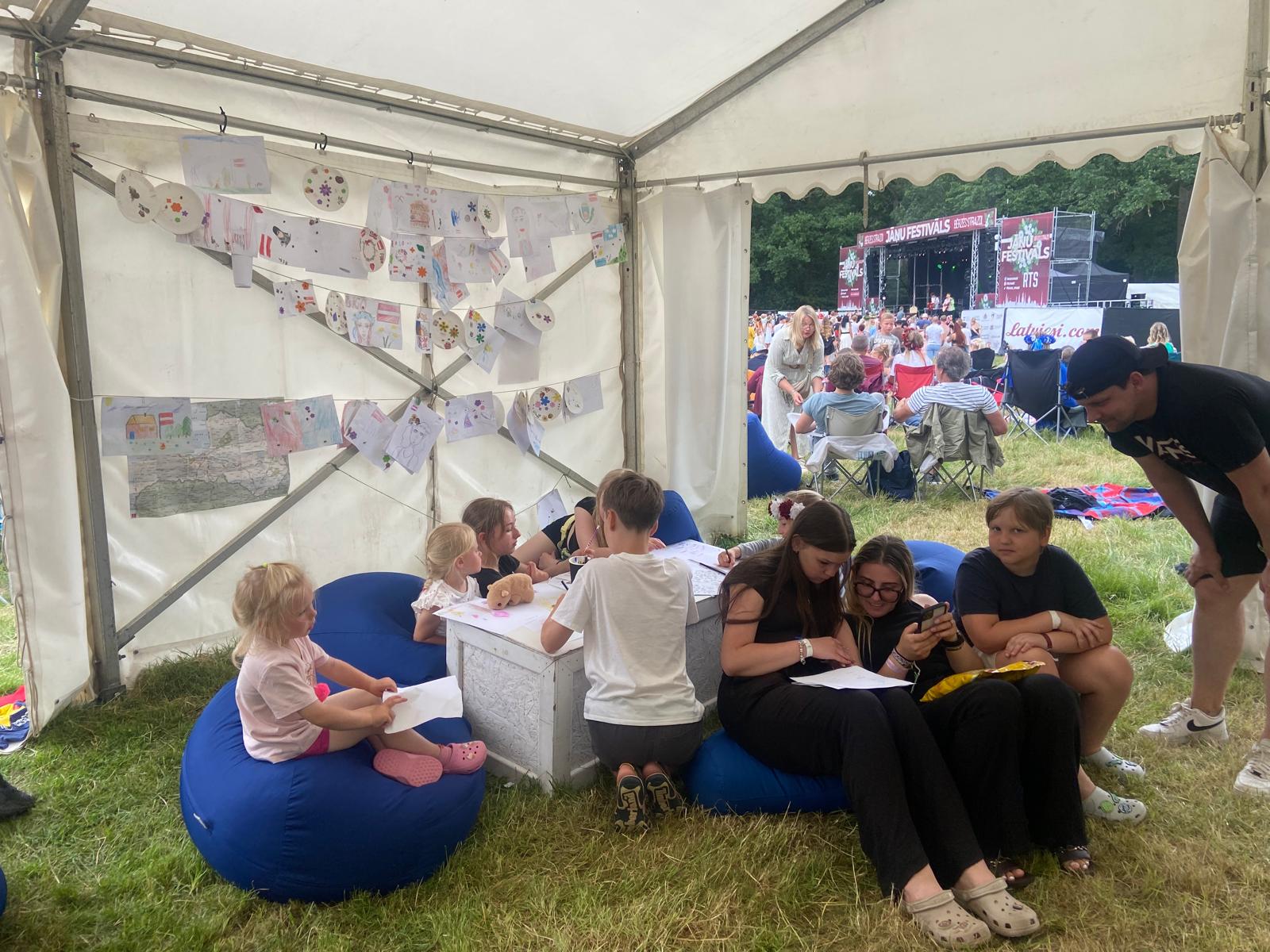diasporas festivala berzes strazdi lielbritanija vidzemes planosanas regions sniedz konsultacijas par atgriesanos latvija