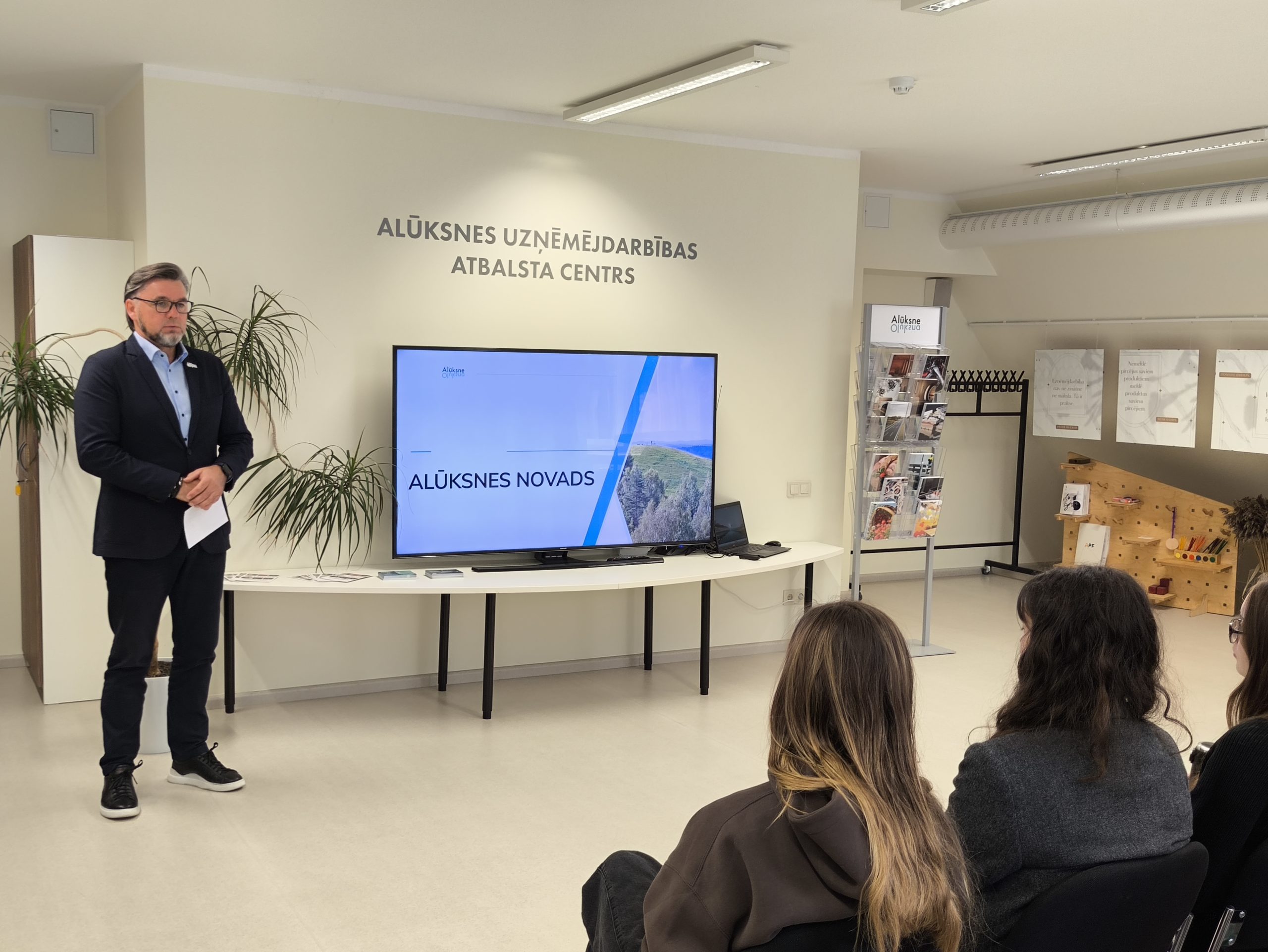 vidzemes jauniesi izstrada priekslikumus regiona attistibas programmai