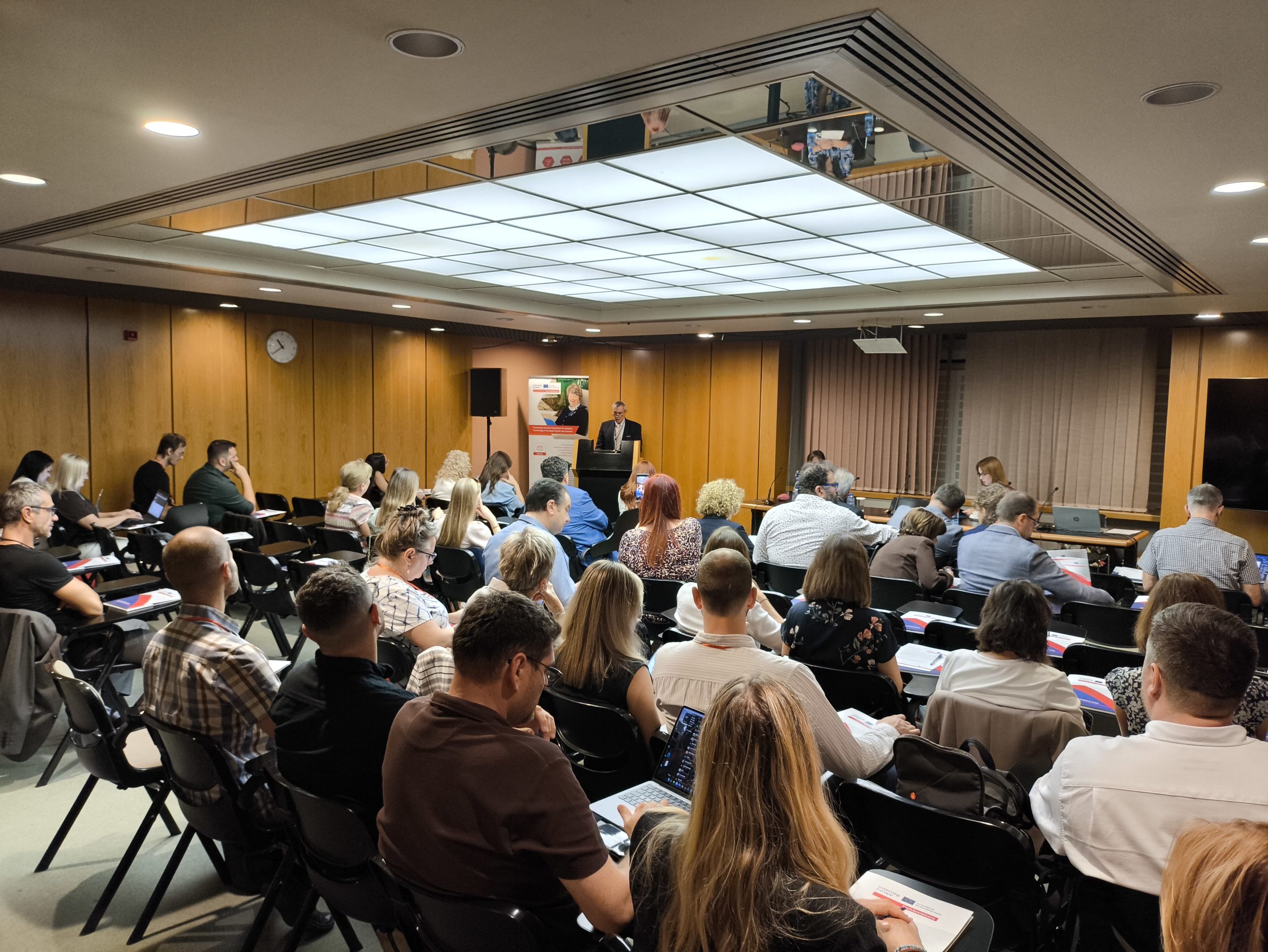 aprupei centra cilveks techsocialcare partneri atenas apspriez paligtehnologiju iespejas